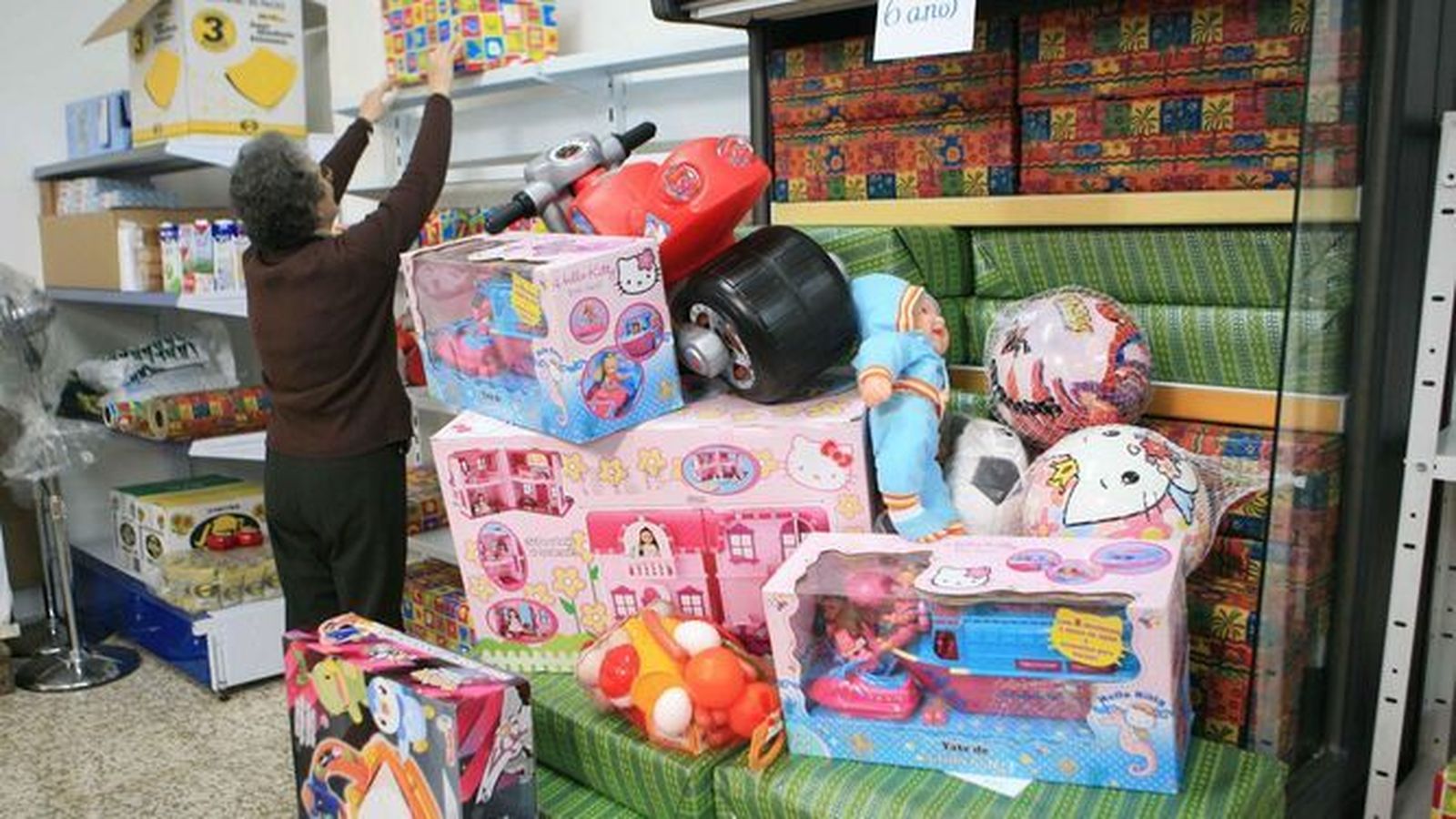 Foto de archivo de  juguetes donados.