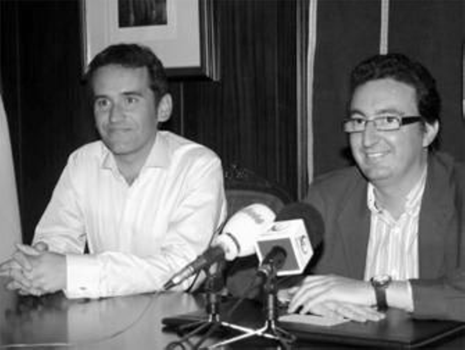 Jesús Cortés y Manuel Andrés González, ayer en rueda de prensa. Jesús Cortés y Manuel Andrés González, ayer en rueda de prensa.