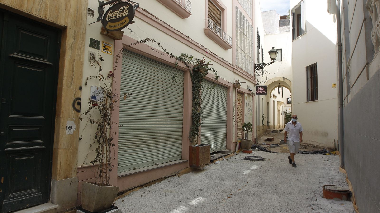 Patio de Vecinas permanece cerrado después de casi tres meses.