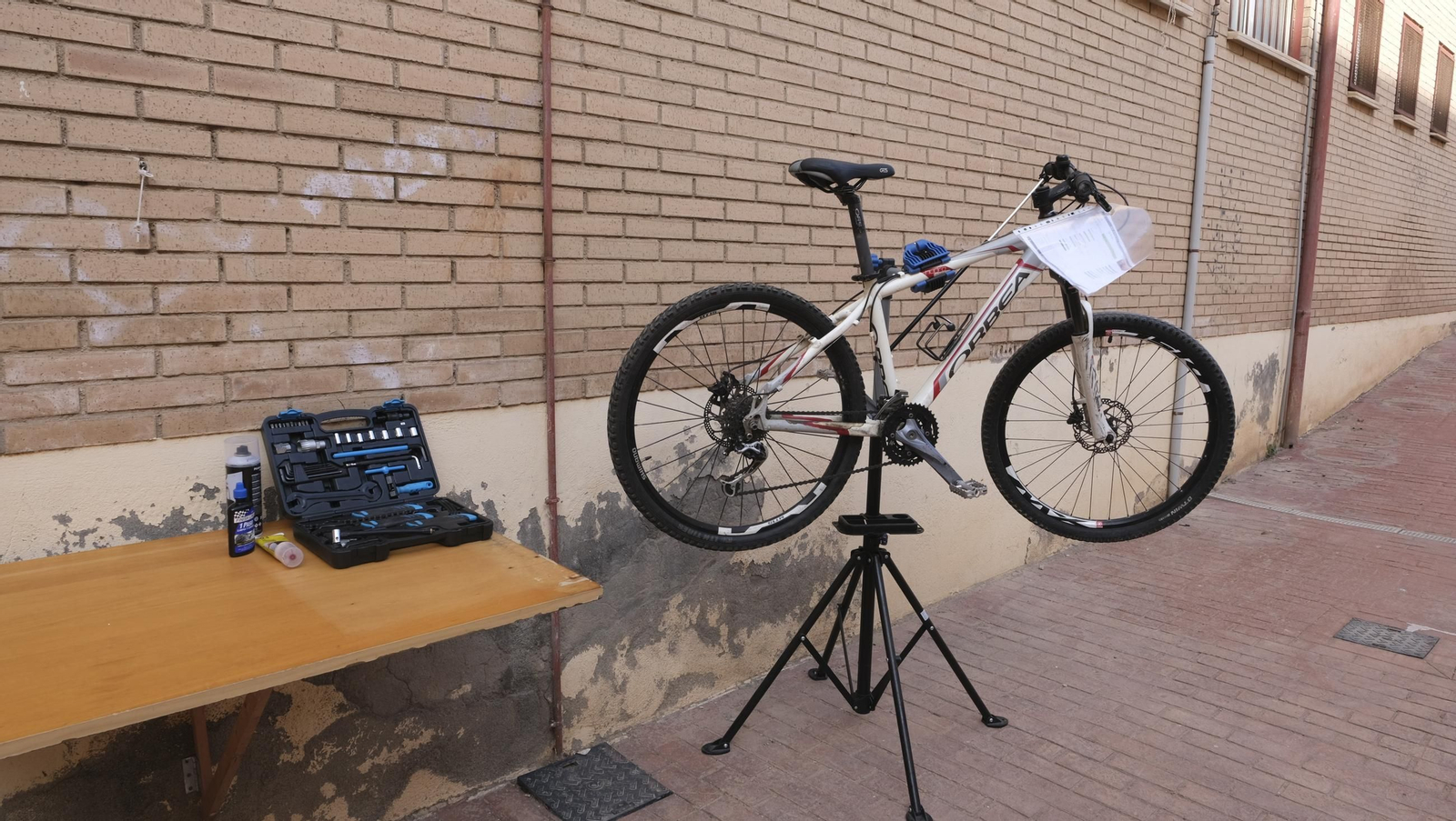 Inicio del curso escolar en el IES Alborán-Manuel Cáliz, en imágenes