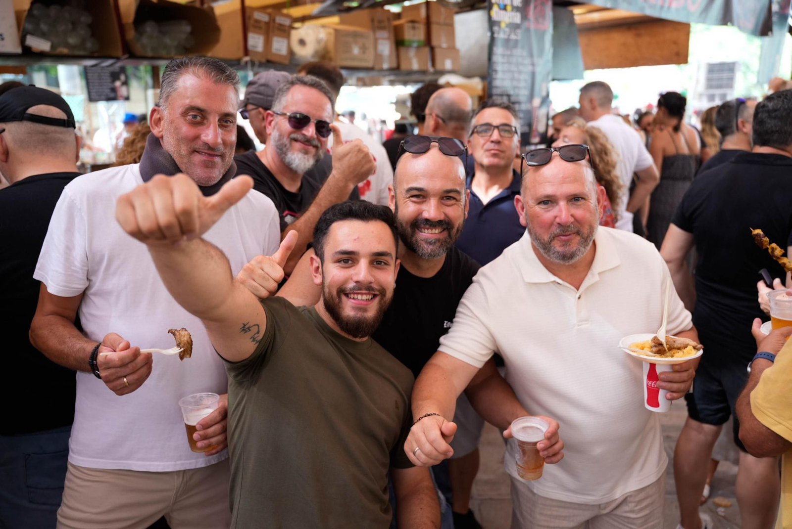 Los almerienses disfrutan del martes en la Feria del Mediodía