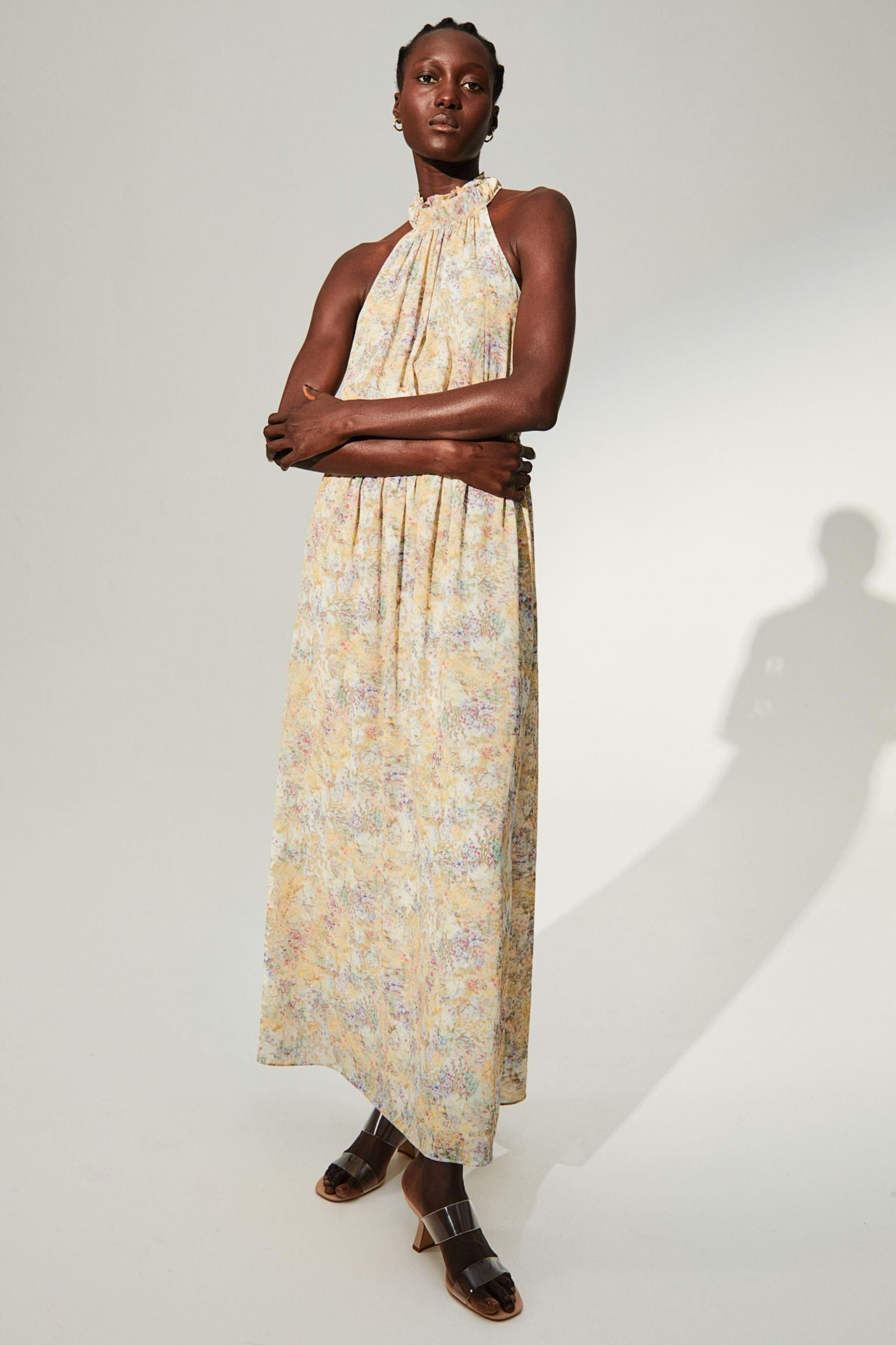 Vestido de flores y gasa de H&M.