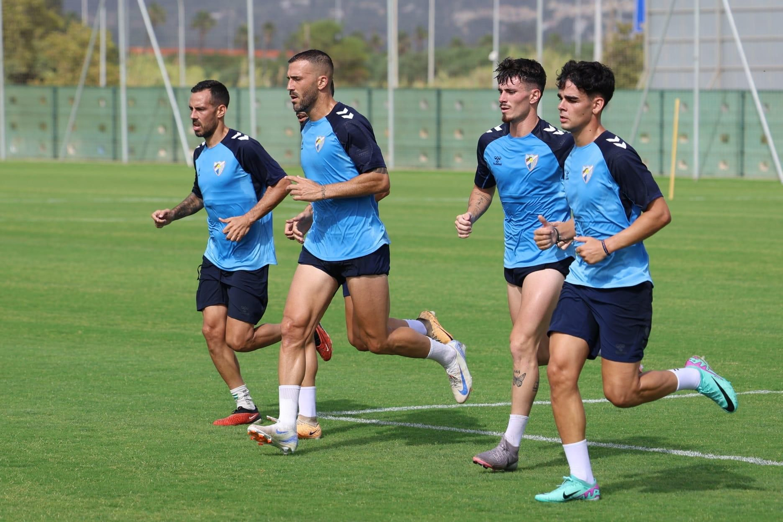 El primer entrenamiento de la semana del Málaga CF, en fotos