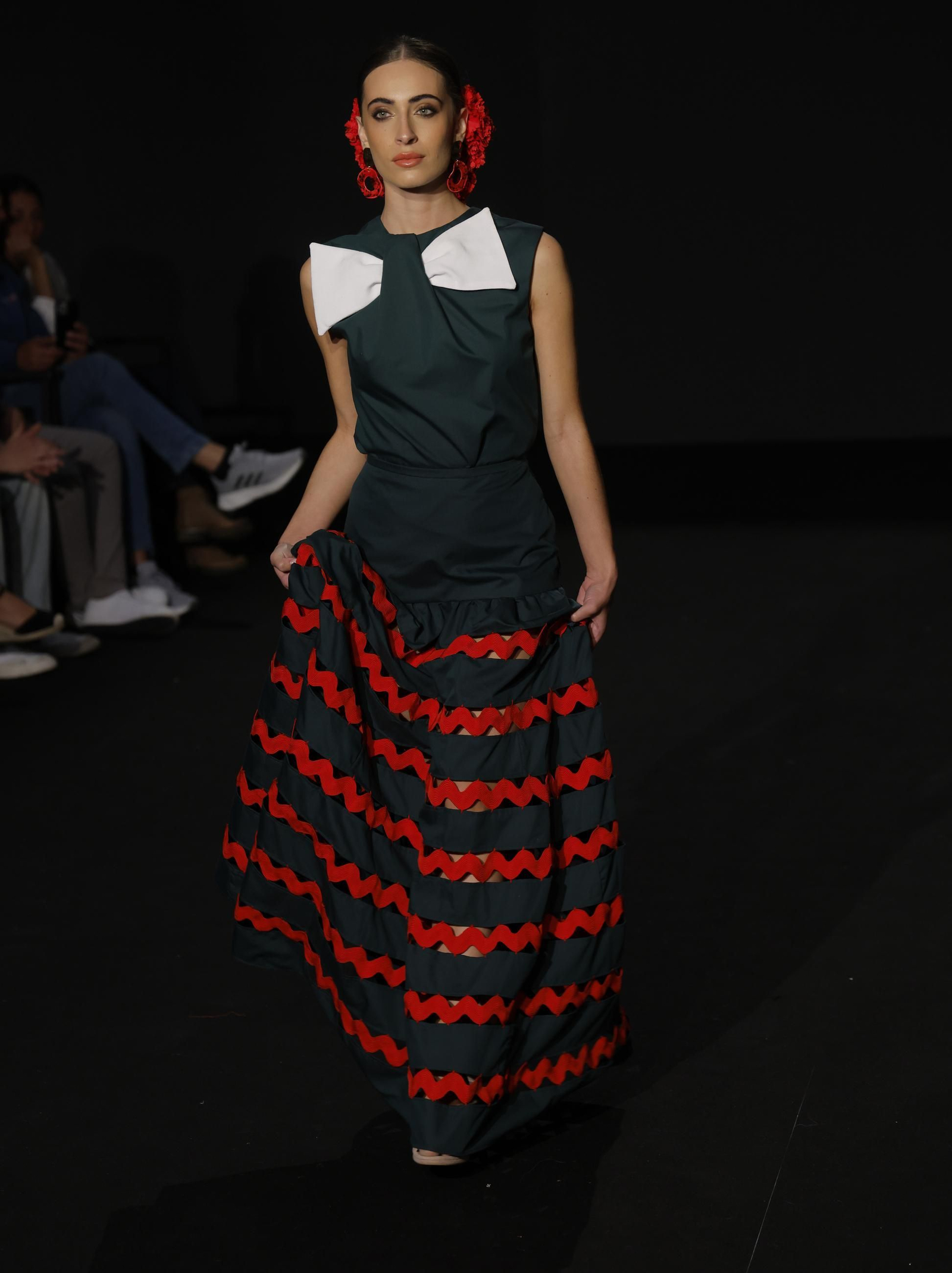 Emprende Lunares, el desfile de moda flamenca de Rubén Troya, que anticipa la Feria de Abril: todas las fotos.