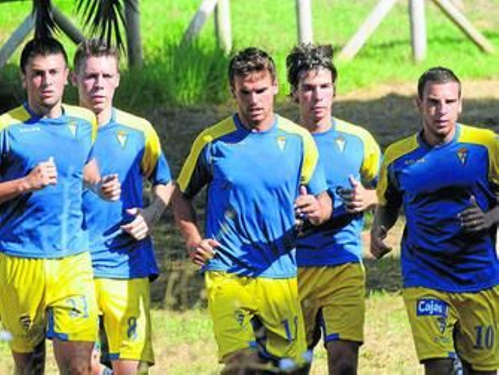 Juanito, en el centro de la imagen, durante el primer día de entrenamiento en El Rosal.
