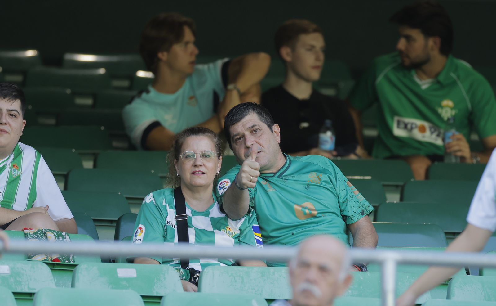 Búscate en la fotos del Betis-Sparta