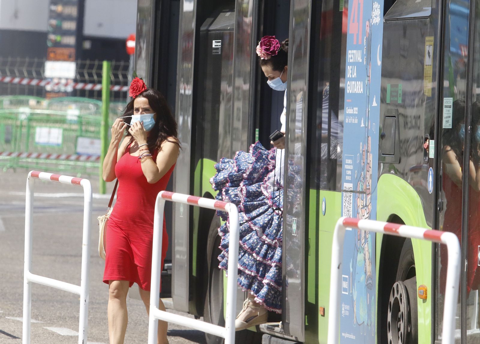 El ambiente del lunes de la Feria de Córdoba, en imágenes