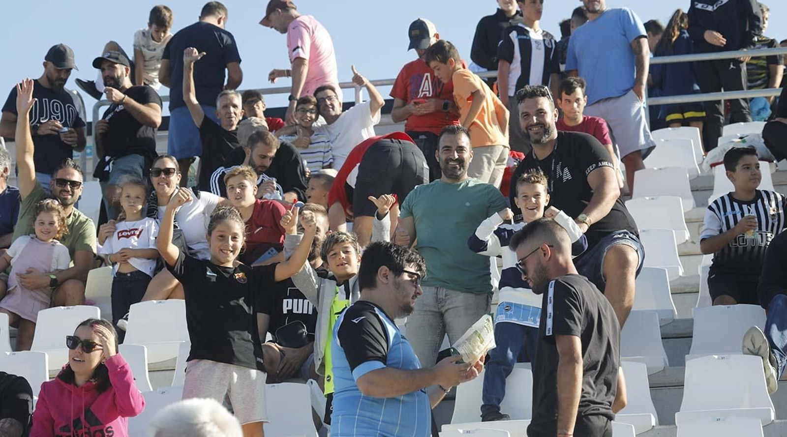 Búscate en el Ciudad de La Línea durante el Balona - Don Benito