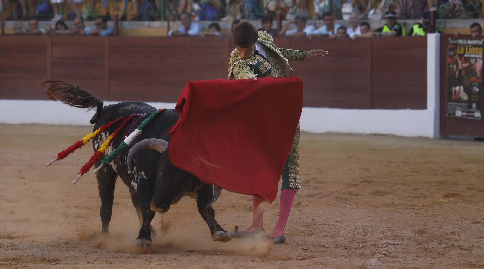 Las fotos de la primera semifinal del ciclo de novilladas de las Escuelas de Tauromaquia de Andalucía en La Línea