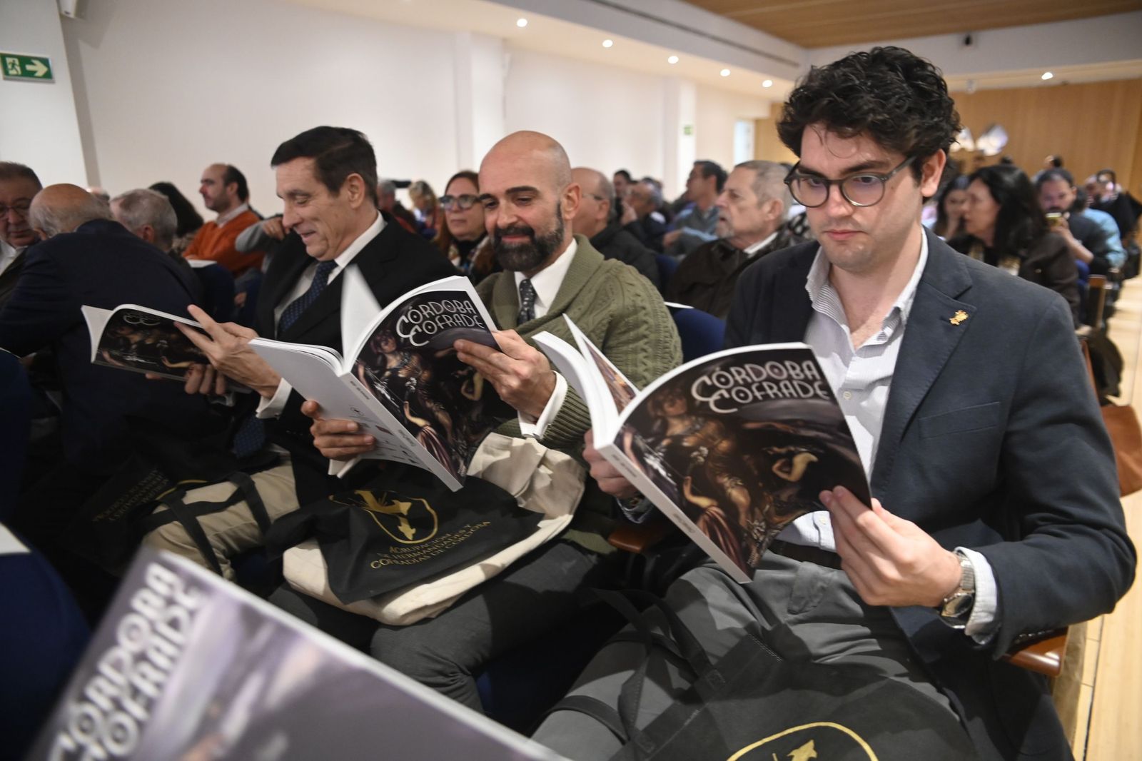 Las fotos de la presentación de la revista Córdoba Cofrade