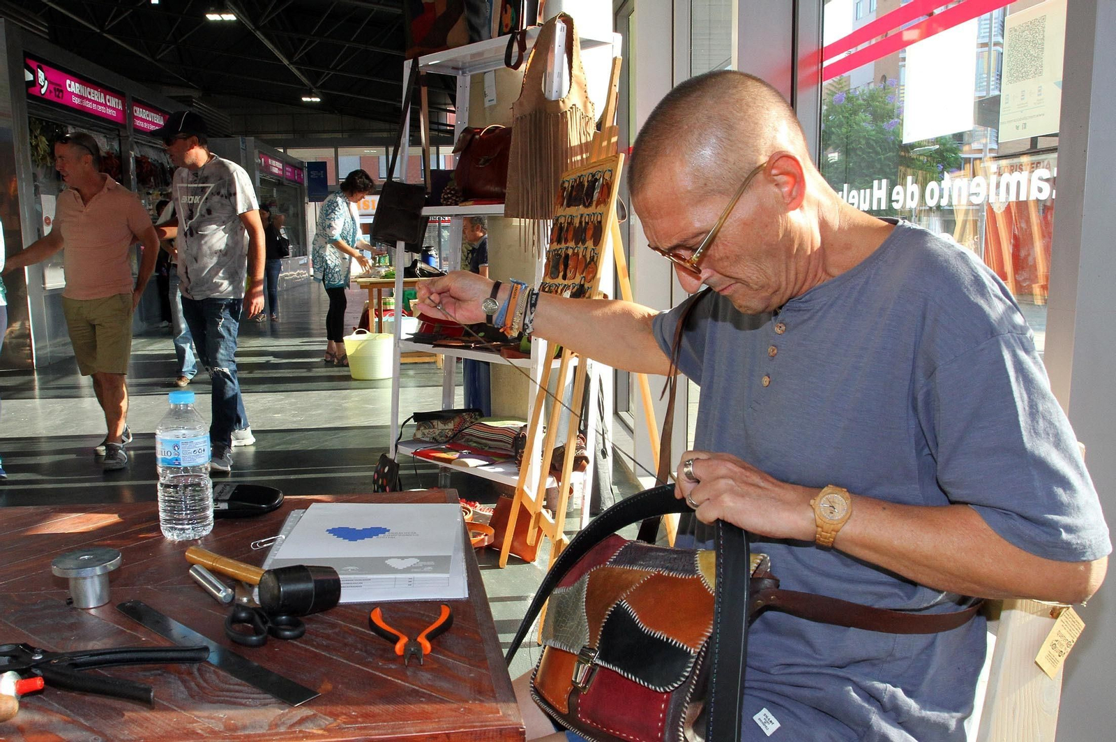 Imágenes de la VII Muestra de Artesanía FAISEM en el Mercado del Carmen.
