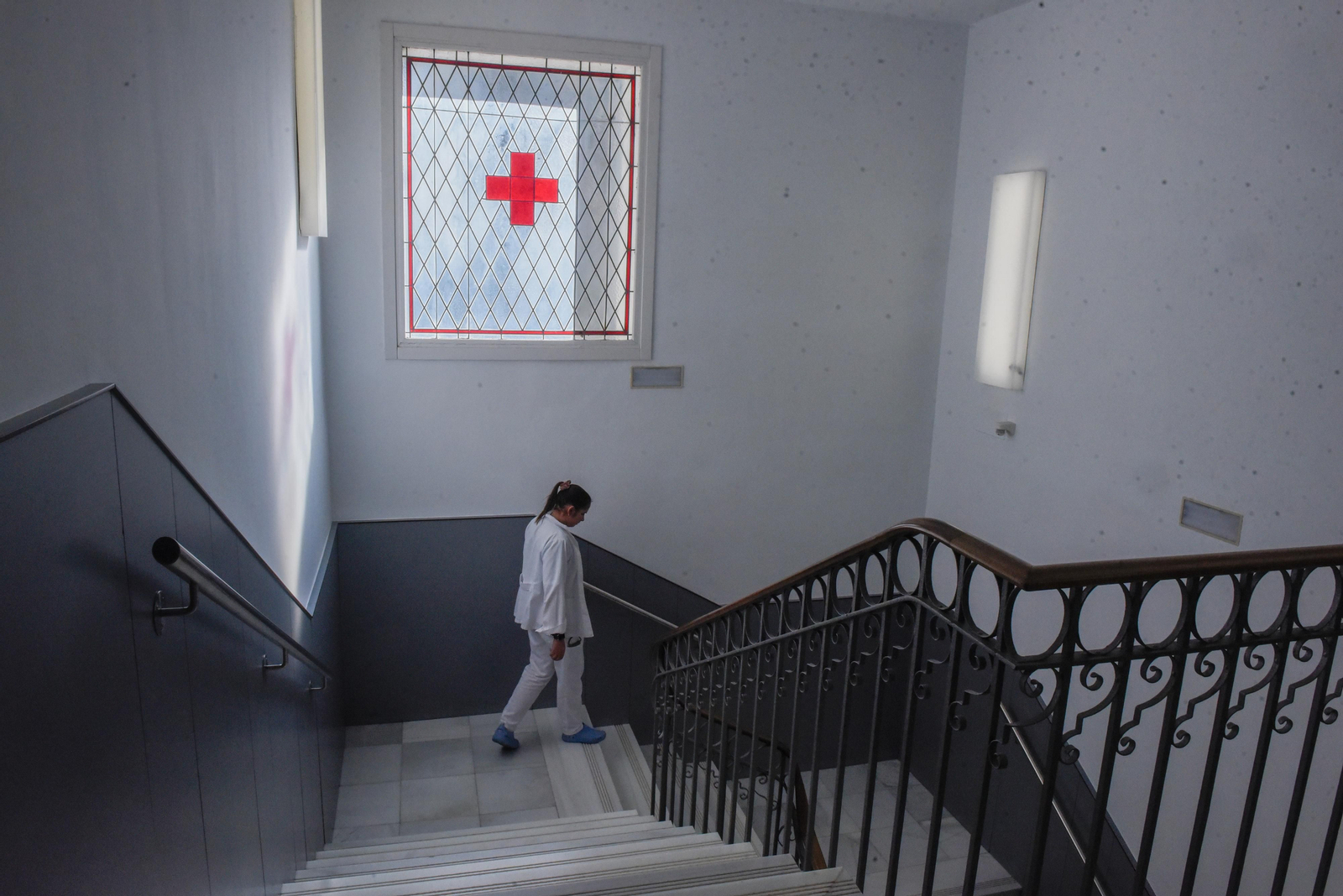 Reportaje sobre los 100 años que ha cumplido el Hospital de Cruz Roja