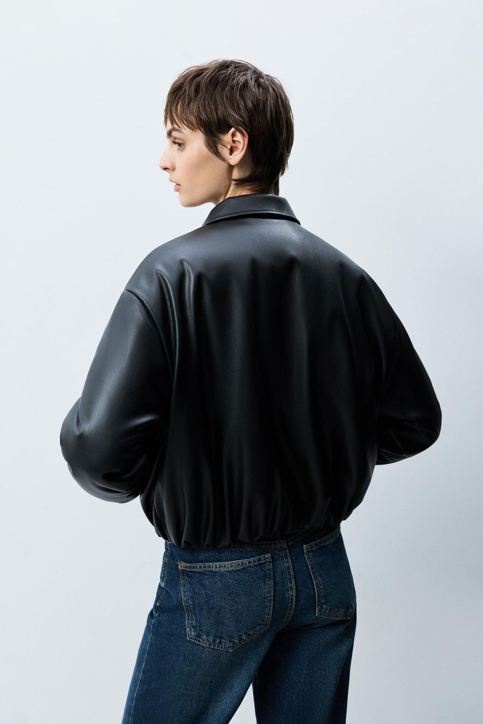 Chaqueta bómber de Lefties.