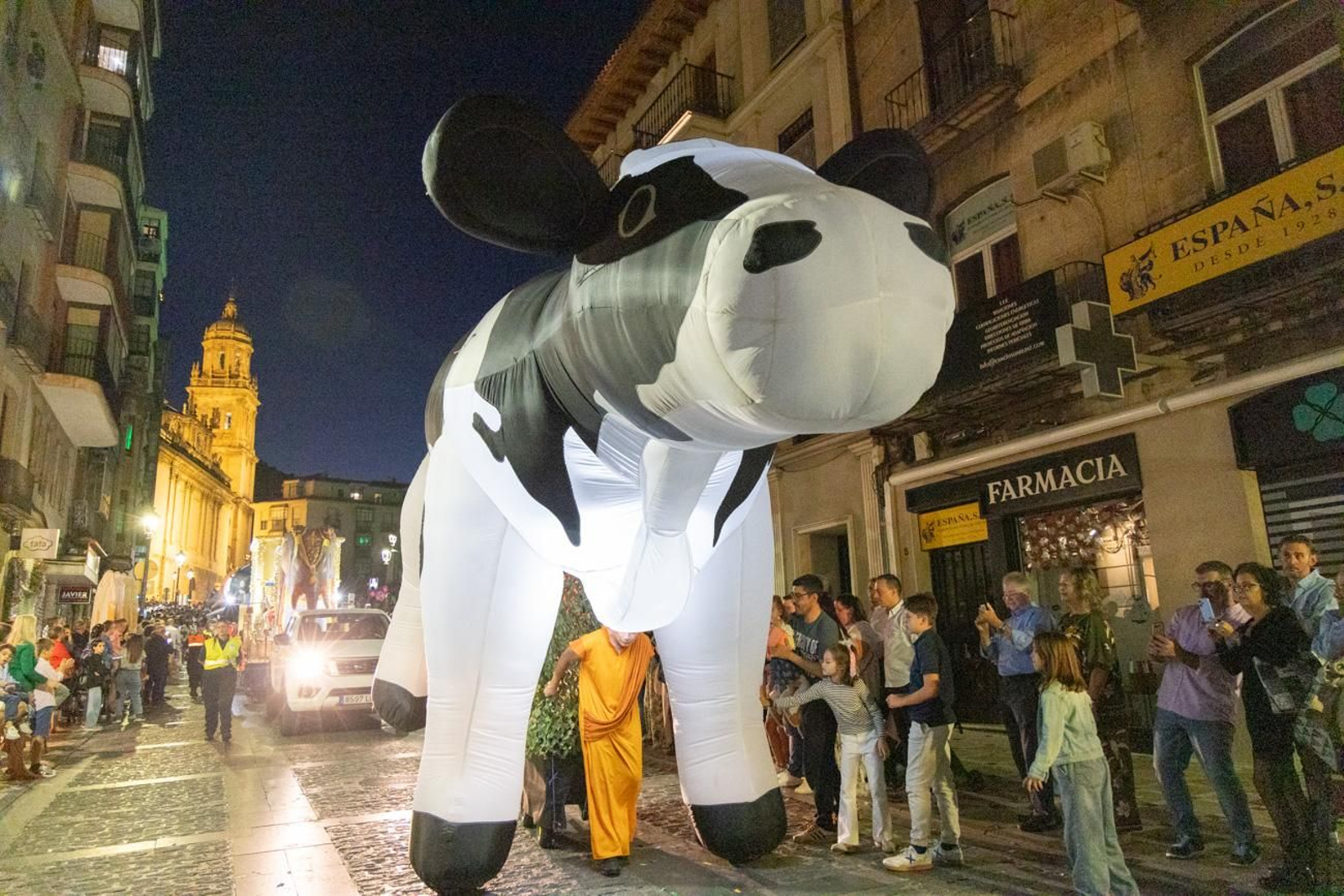 Pregón de David Uclés y cabalgata por la Feria de San Lucas