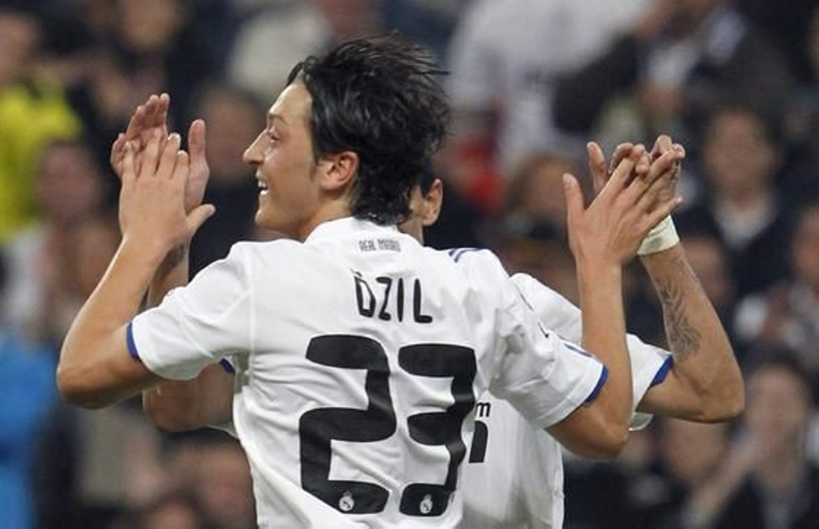 El Real Madrid golea 6-1 al Racing en casa con cuatro goles de Ronaldo. / EFE