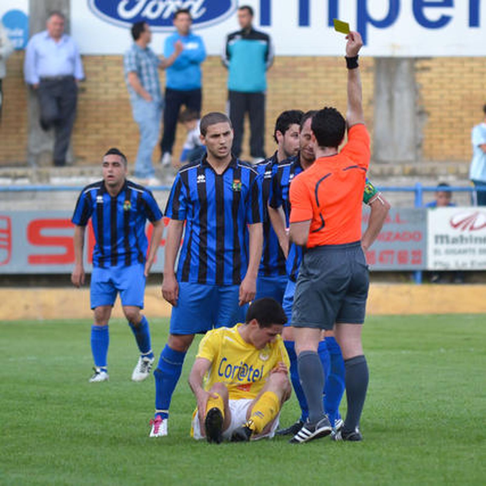 La mejoría de la Unión no basta para lograr la victoria en casa del Coria. 

Foto: David de la Rosa (LOF)