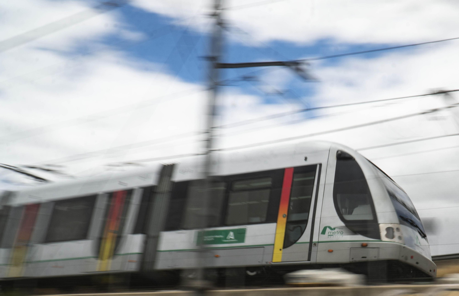 un vehículo de la línea 1 del Metro de Sevilla.