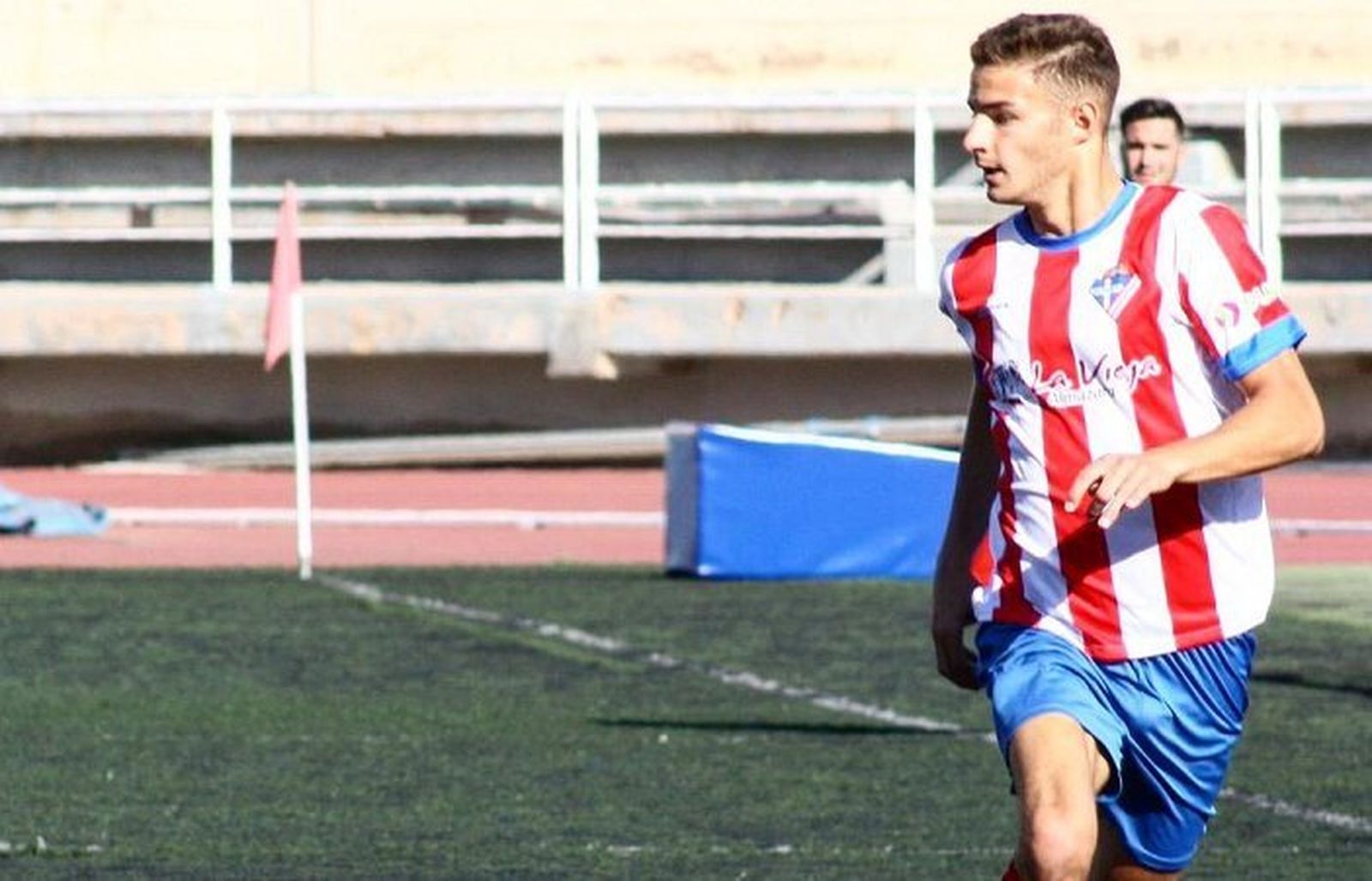 José Enrique, del Poli, muy cerca del Arenas de Getxo