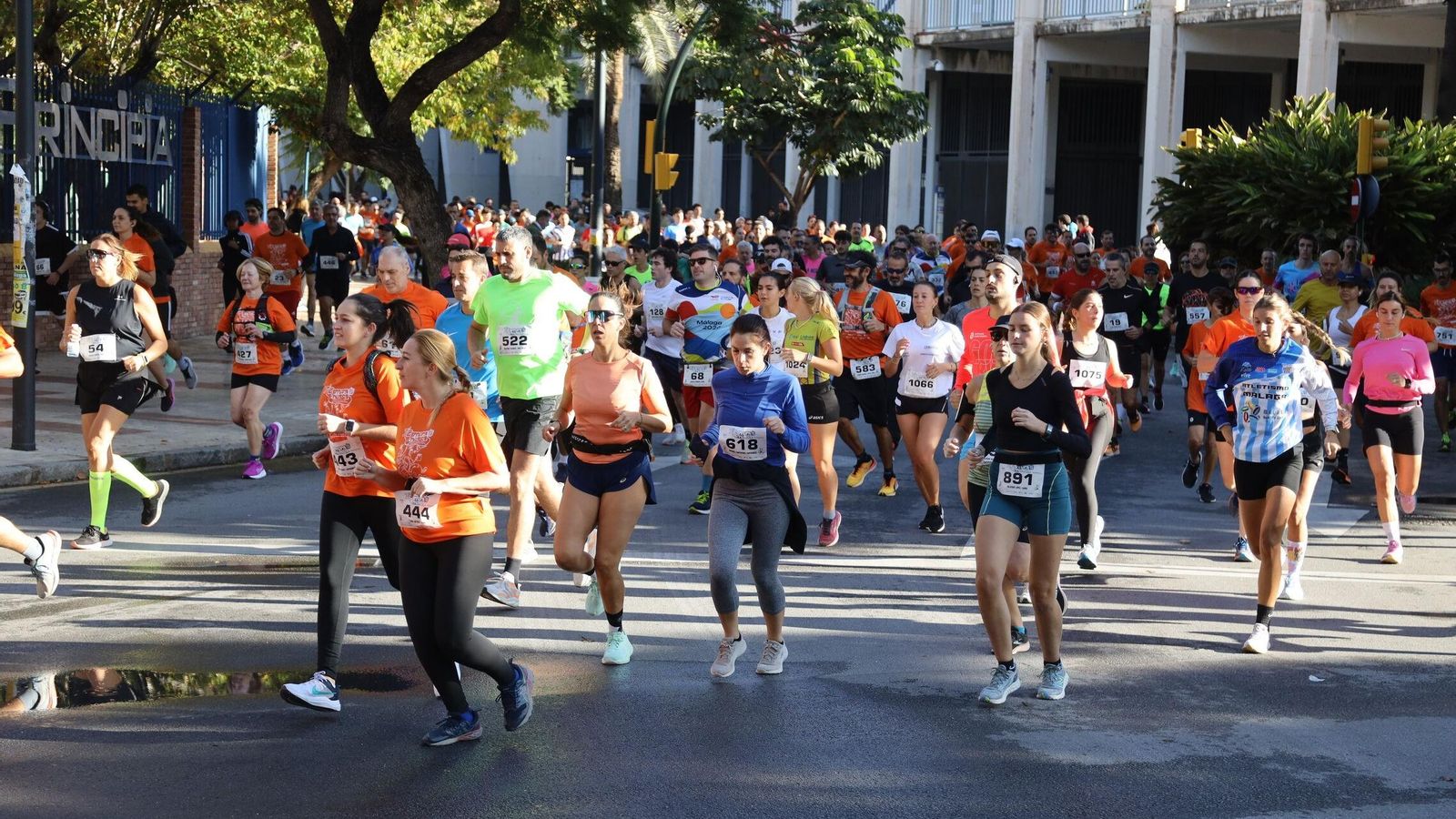 Búscate en las fotos de la Carrera de la Prensa en Málaga