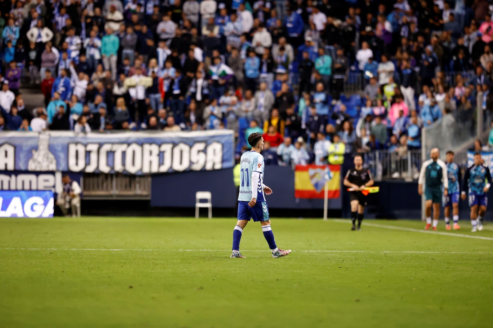 Las fotos del imponente ambiente en La Rosaleda en el Málaga - Córdoba CF