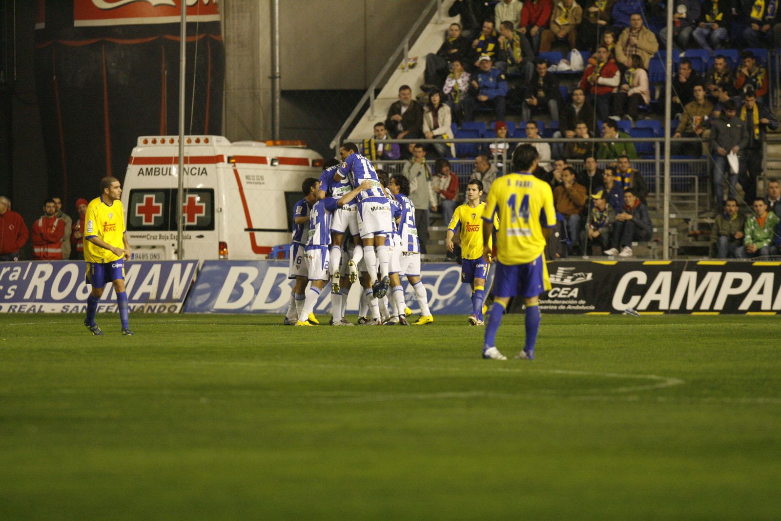 Así celebró el Málaga aquel gol al Cádiz.