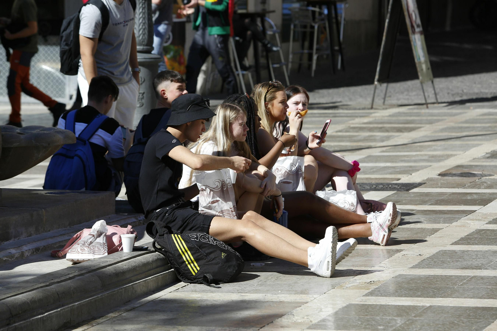 El buen tiempo animó a salir a la calle.