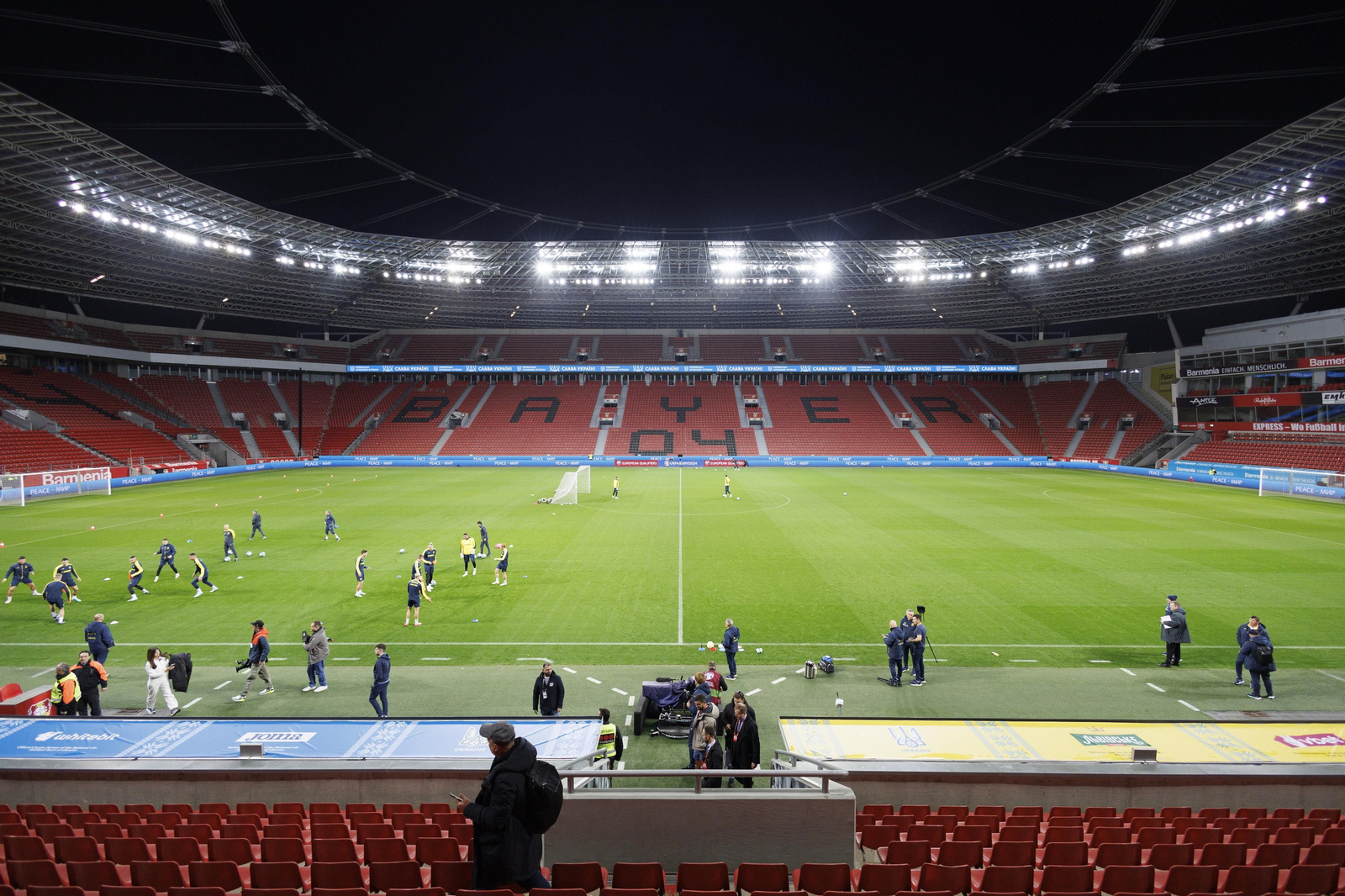 Perspectiva del BayArena de Leverkusen antes del partido.