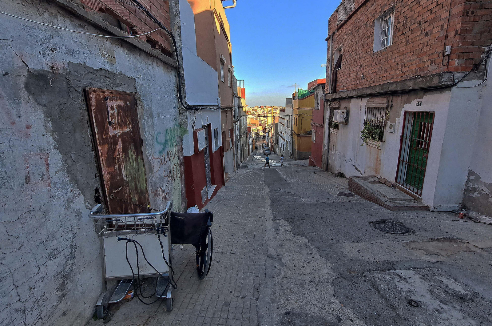 Fotos de La Bajadilla, en Algeciras, tras los incidentes del fin de semana