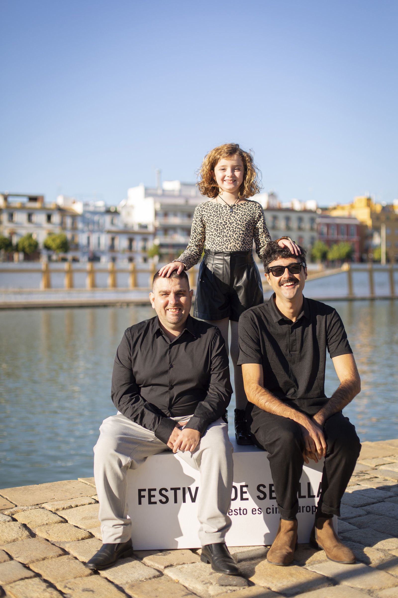 Los actores Nacho Fernández y Llum Arques, con el director Chema García Ibarra.