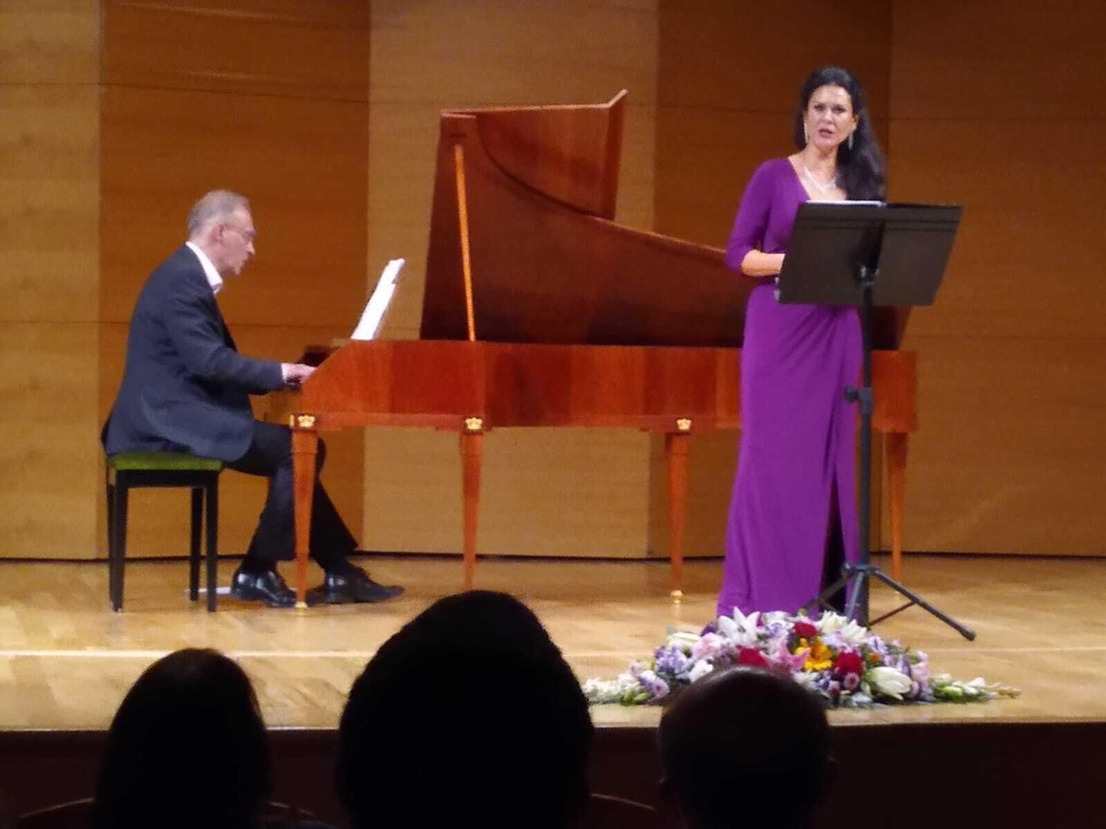 Bart van Oort y Ruth Rosique.