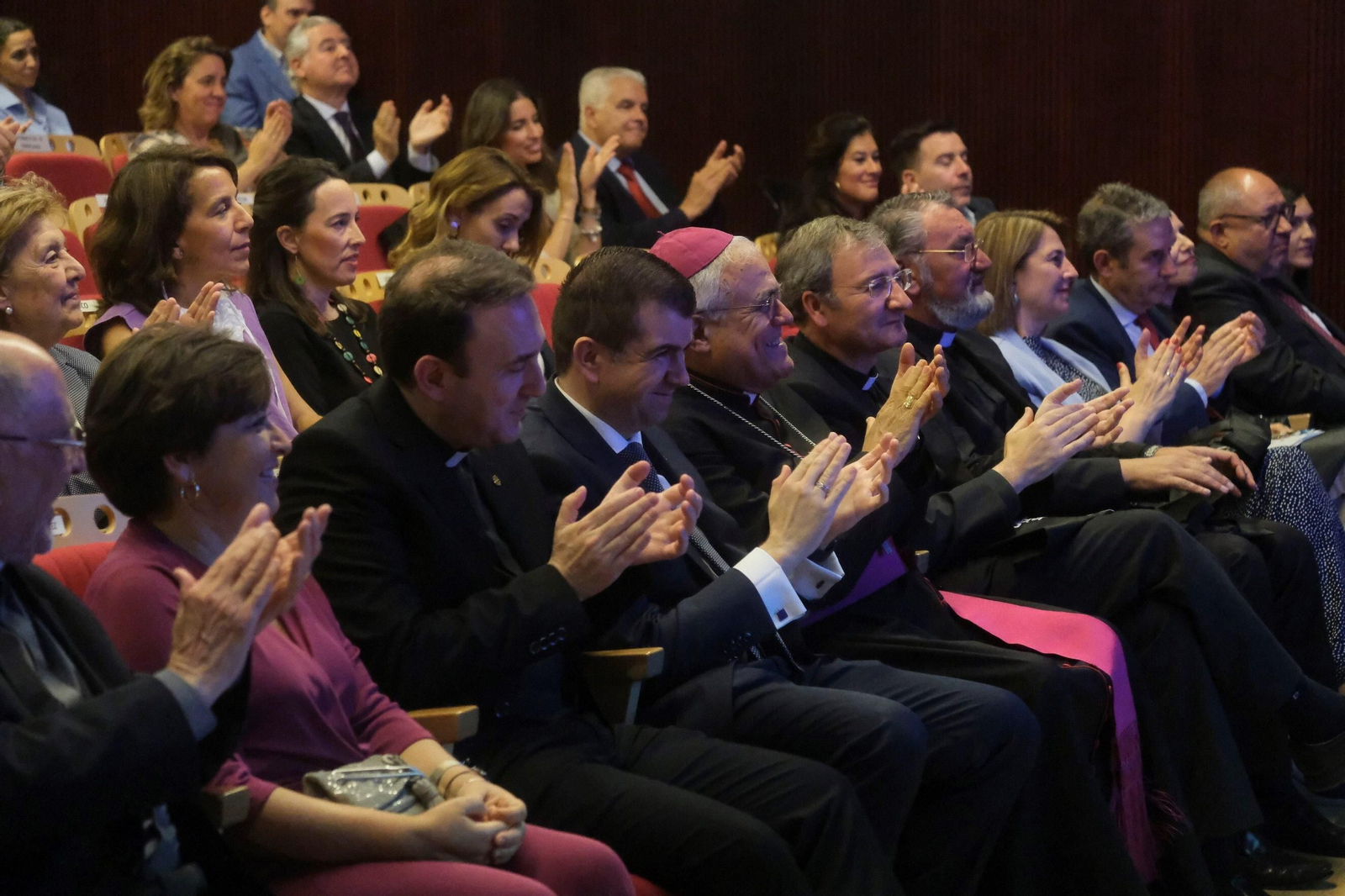 La entrega de los Premios con Corazón 2023 de Cáritas en Córdoba, en imágenes