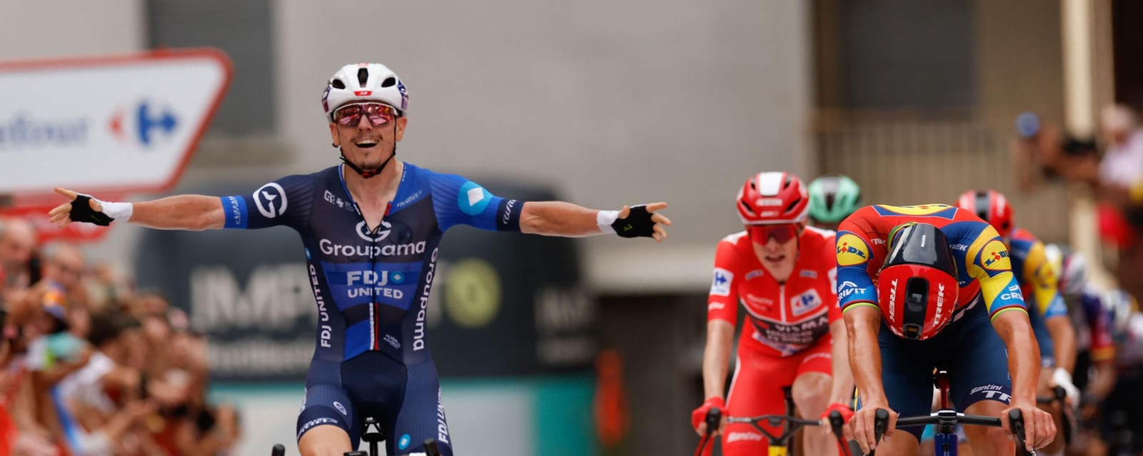 El francés Gaudu entra vencedor en la tercera etapa de la Vuelta Ciclista a España.