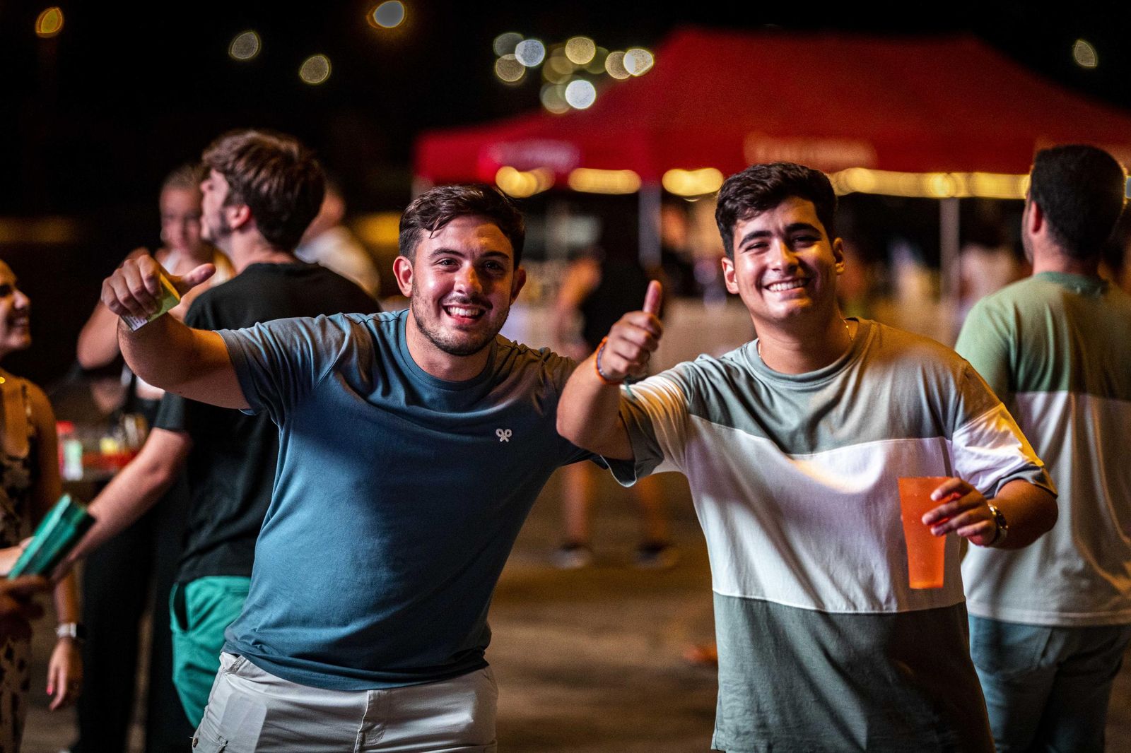 Búscate en las fotos del concierto de Melendi en Cádiz