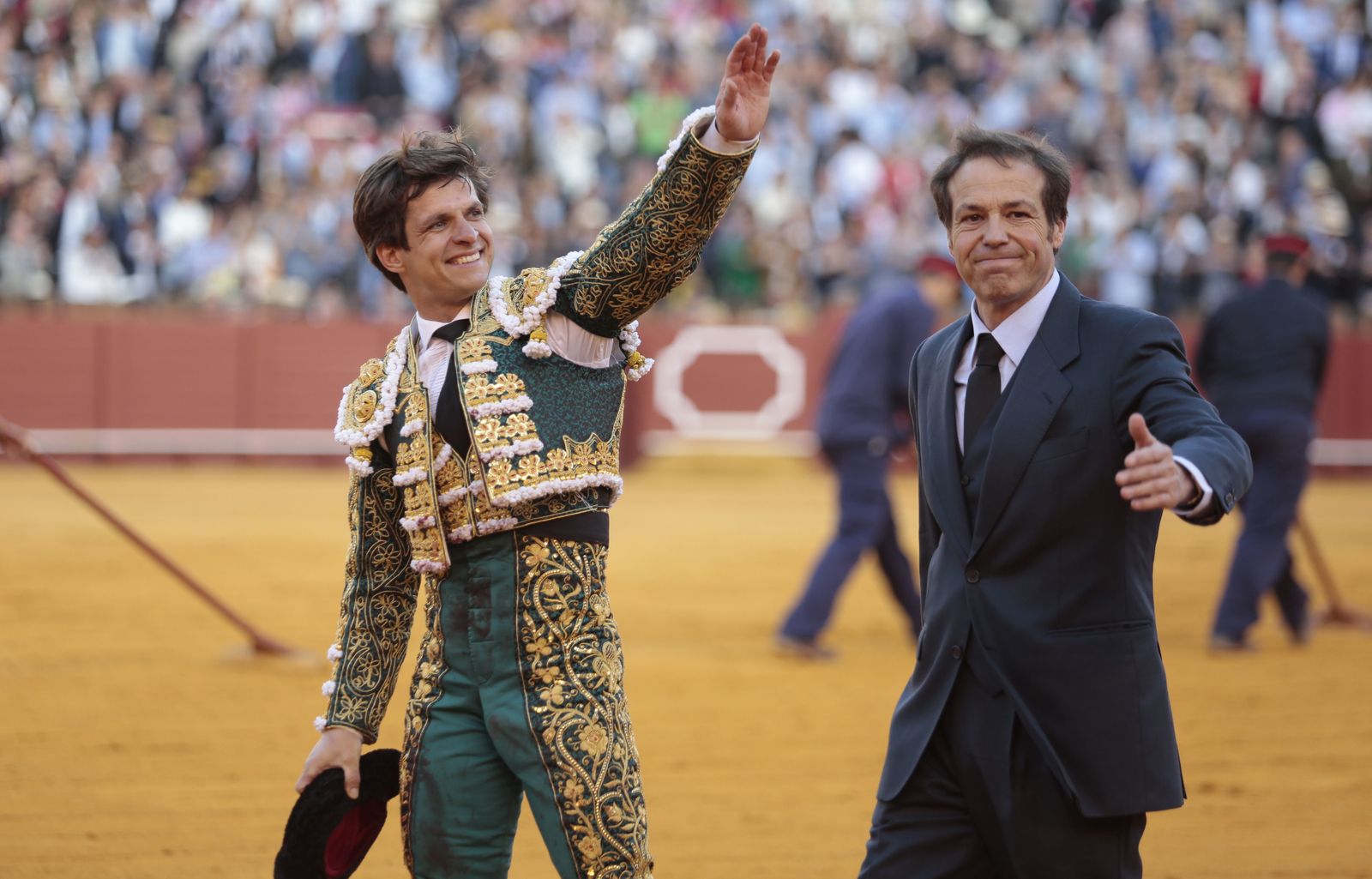 Las imágenes de la octava de abono en la Real Maestranza de Sevilla