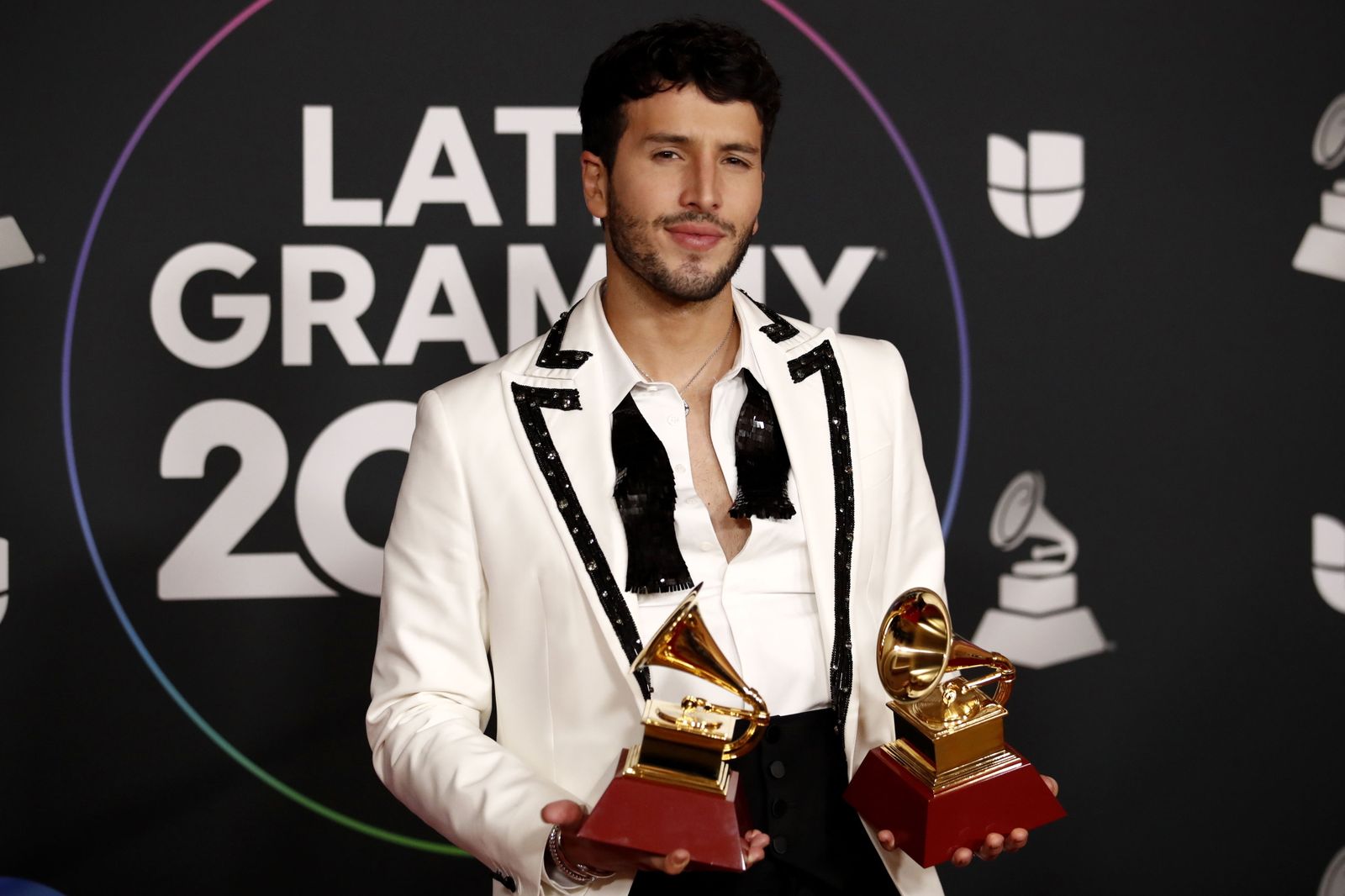 La alfombra roja de los Grammy latinos