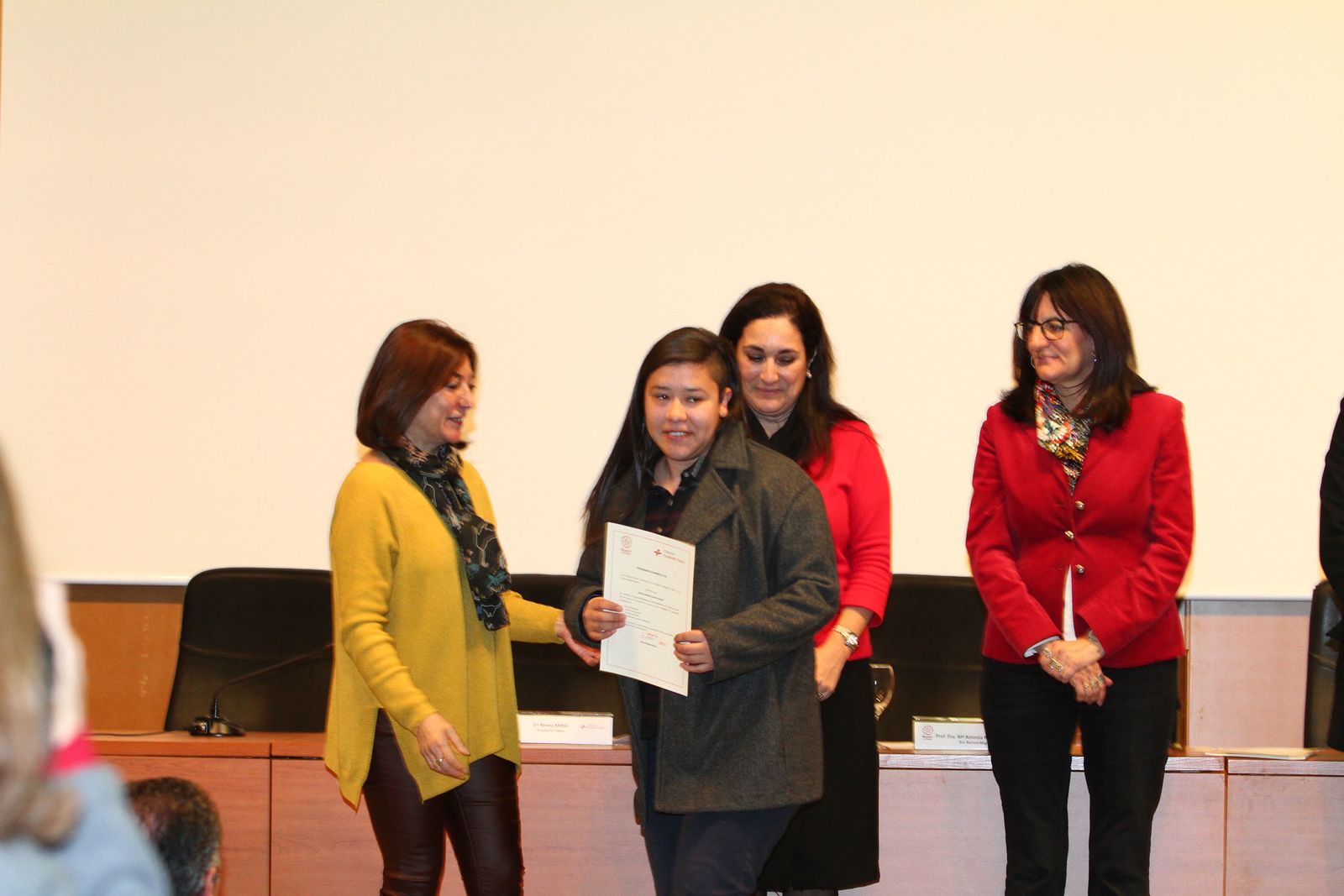 entrega los Premios 'Alumno 10c' de la cátedra Fundación Cepsa