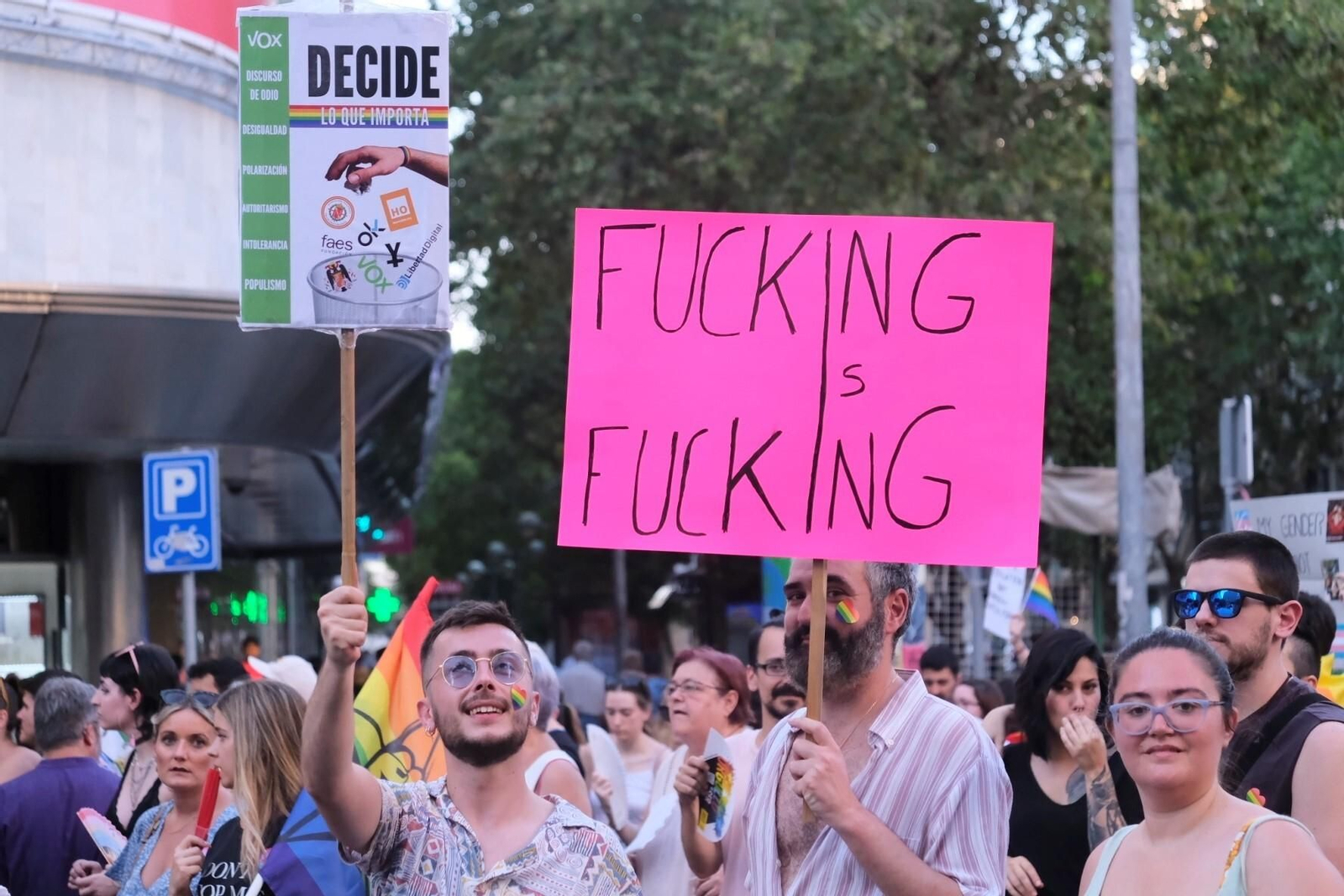La marcha del Orgullo LGTBIQ+ en Córdoba, en imágenes