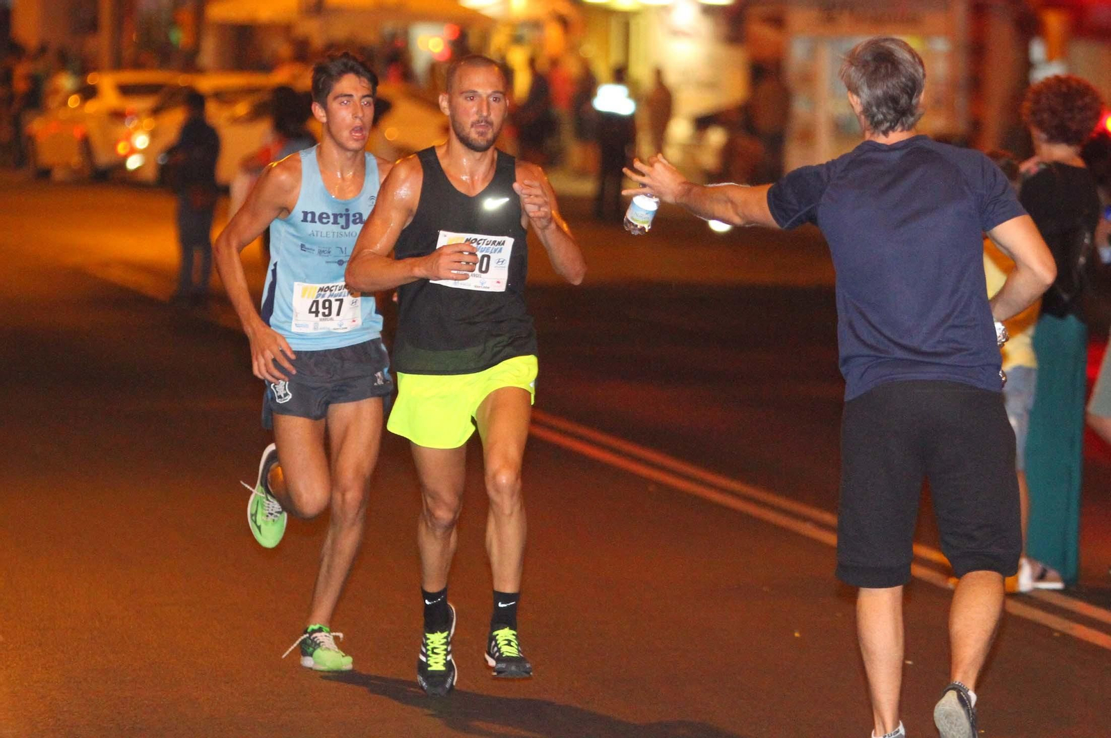 La VII Carrera Nocturna de Huelva en imágenes
