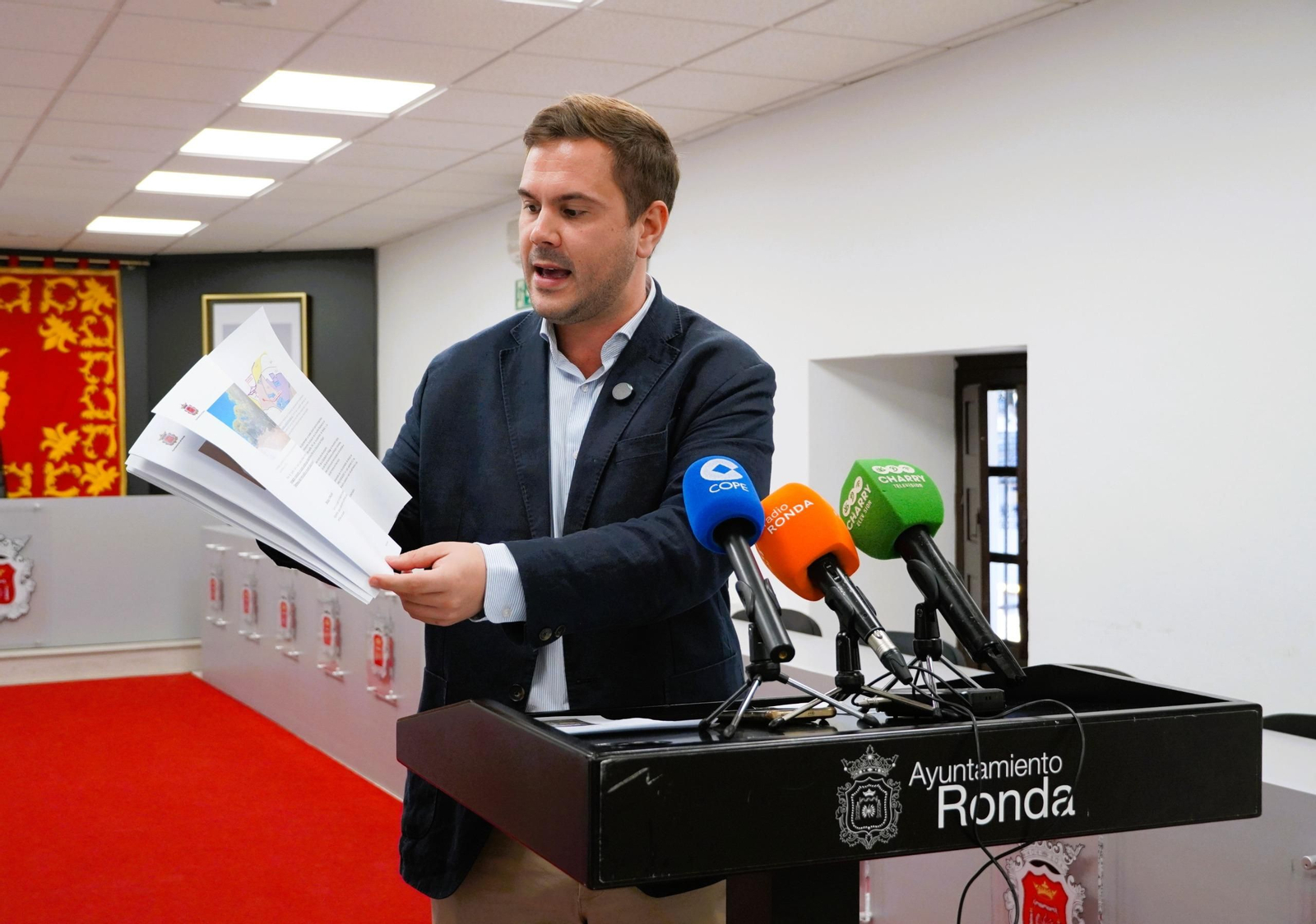 Ángel Martínez durante la presentación del proyecto.
