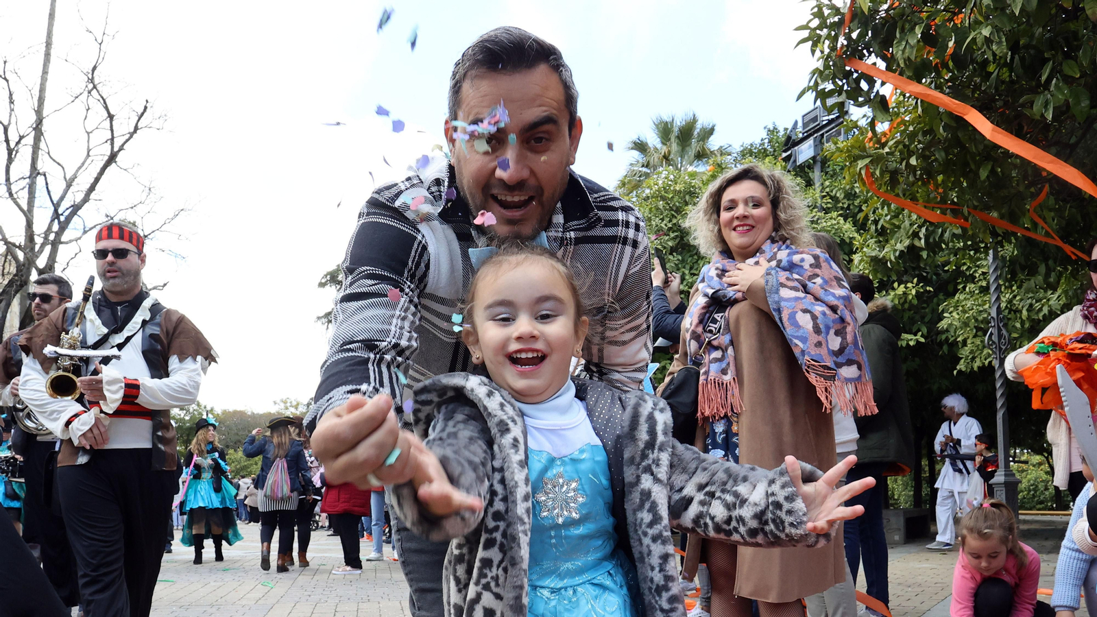 Pasacalles por el Carnaval en Jerez