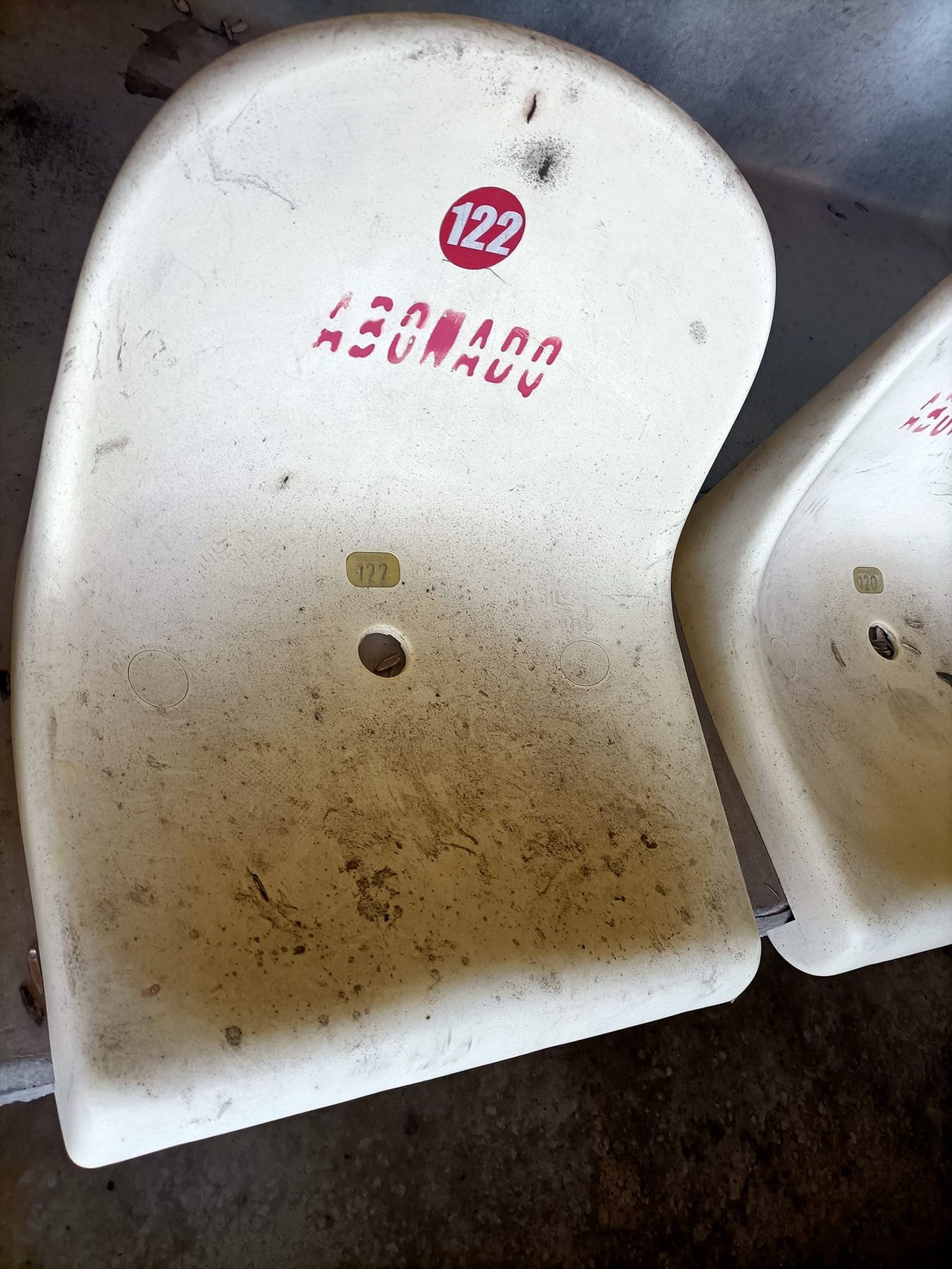 Un asiento en el último partido en casa.