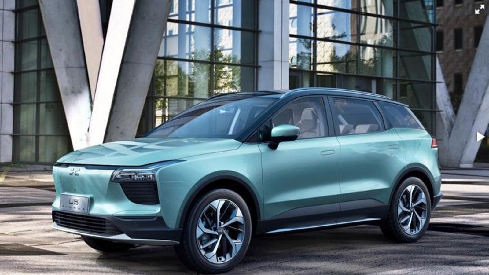 Es más que probable que, a no mucho tardar, Aiways de el paso de comercializarse en España: ya está en otros muchos países de Europa como Países Bajos, Bélgica, Francia o Alemania. El U5 es su buque insignia.