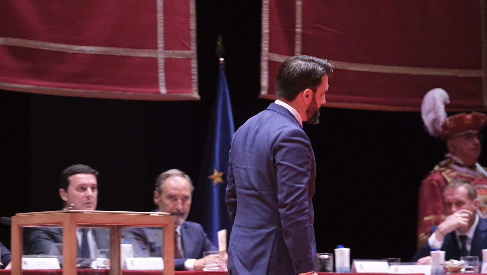 Imágenes de la constitución de la Corporación Municipal de almería, con María Vázquez como Alcaldesa