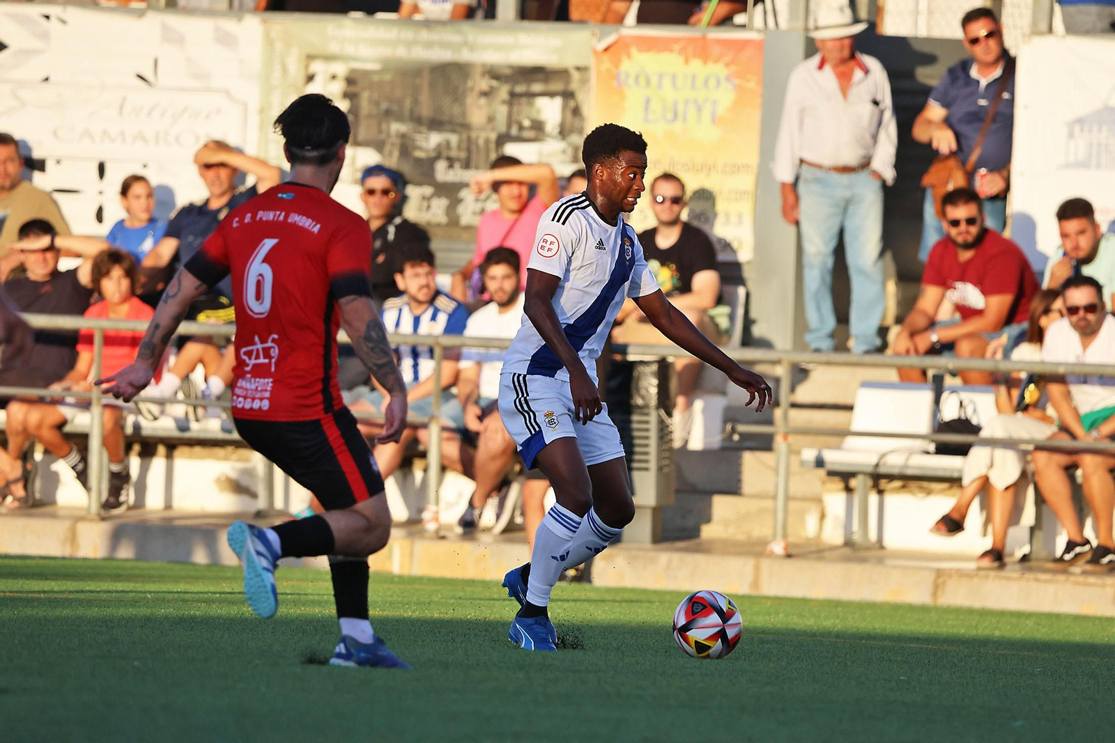 Imágenes del amistoso entre el CD Punta Umbría y el Recreativo de Huelva