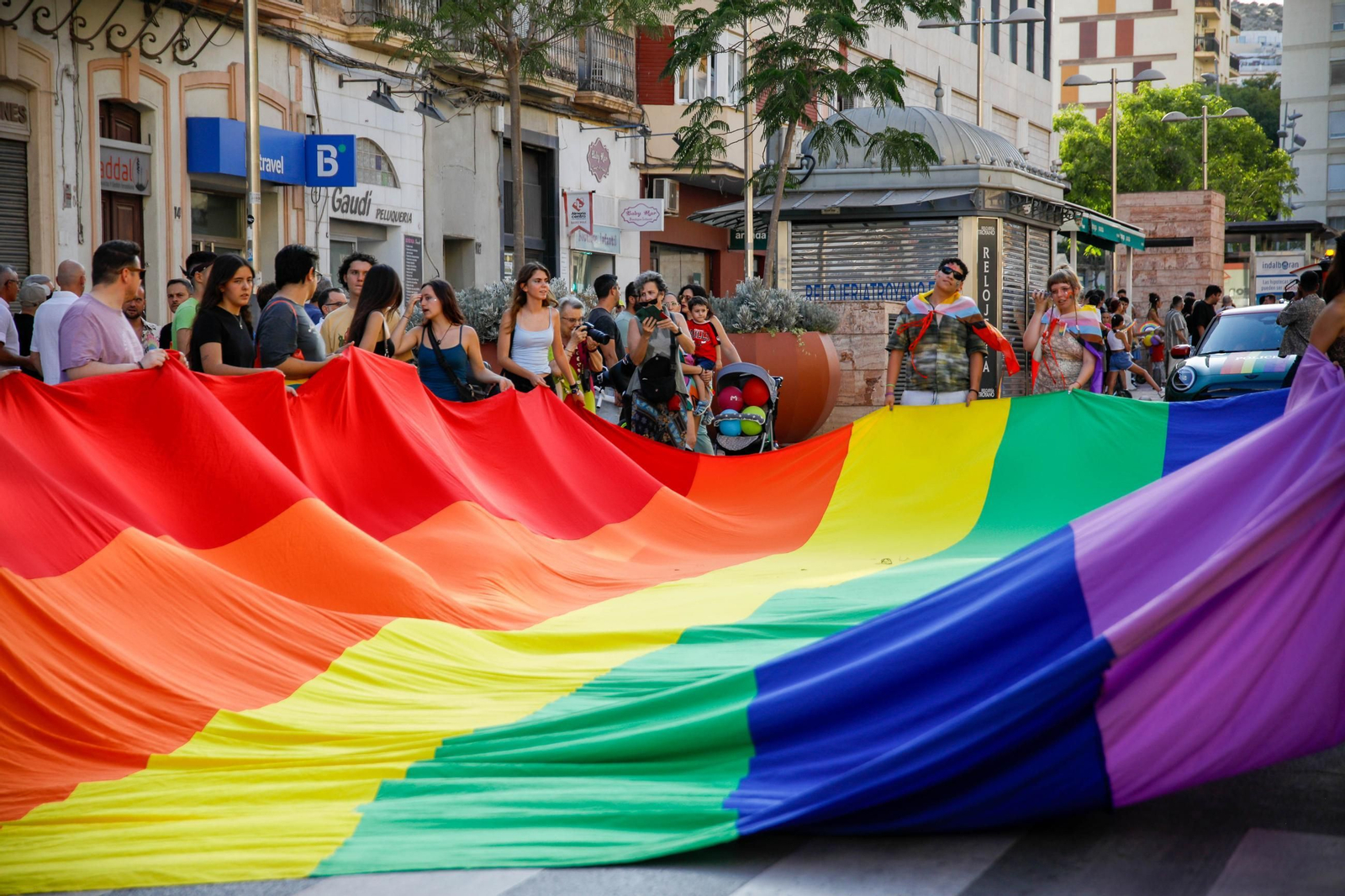 Las imágenes del Orgullo LGTBI en Almería
