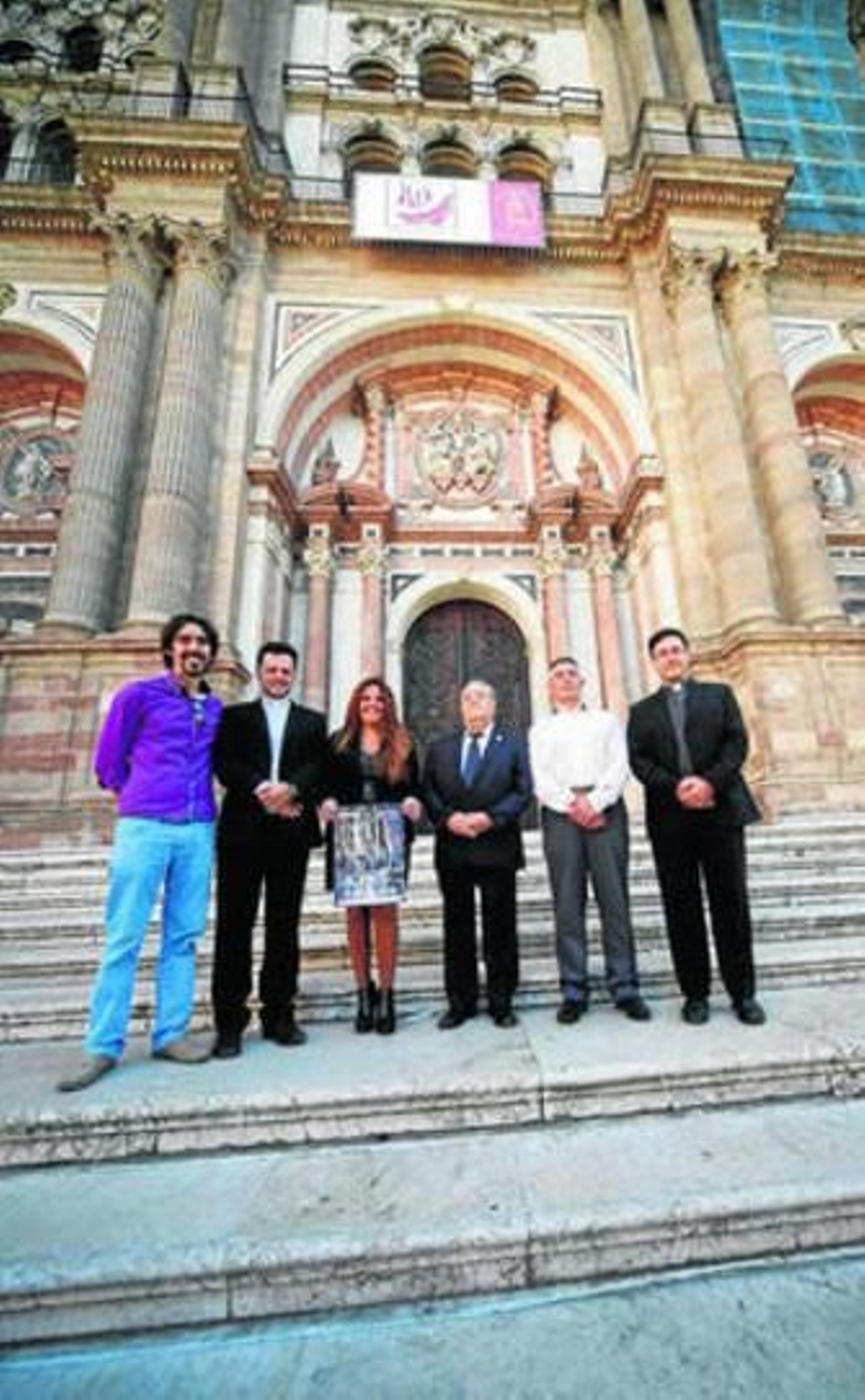 Presentación de 'Desde lo hondo', ayer, en la Catedral.