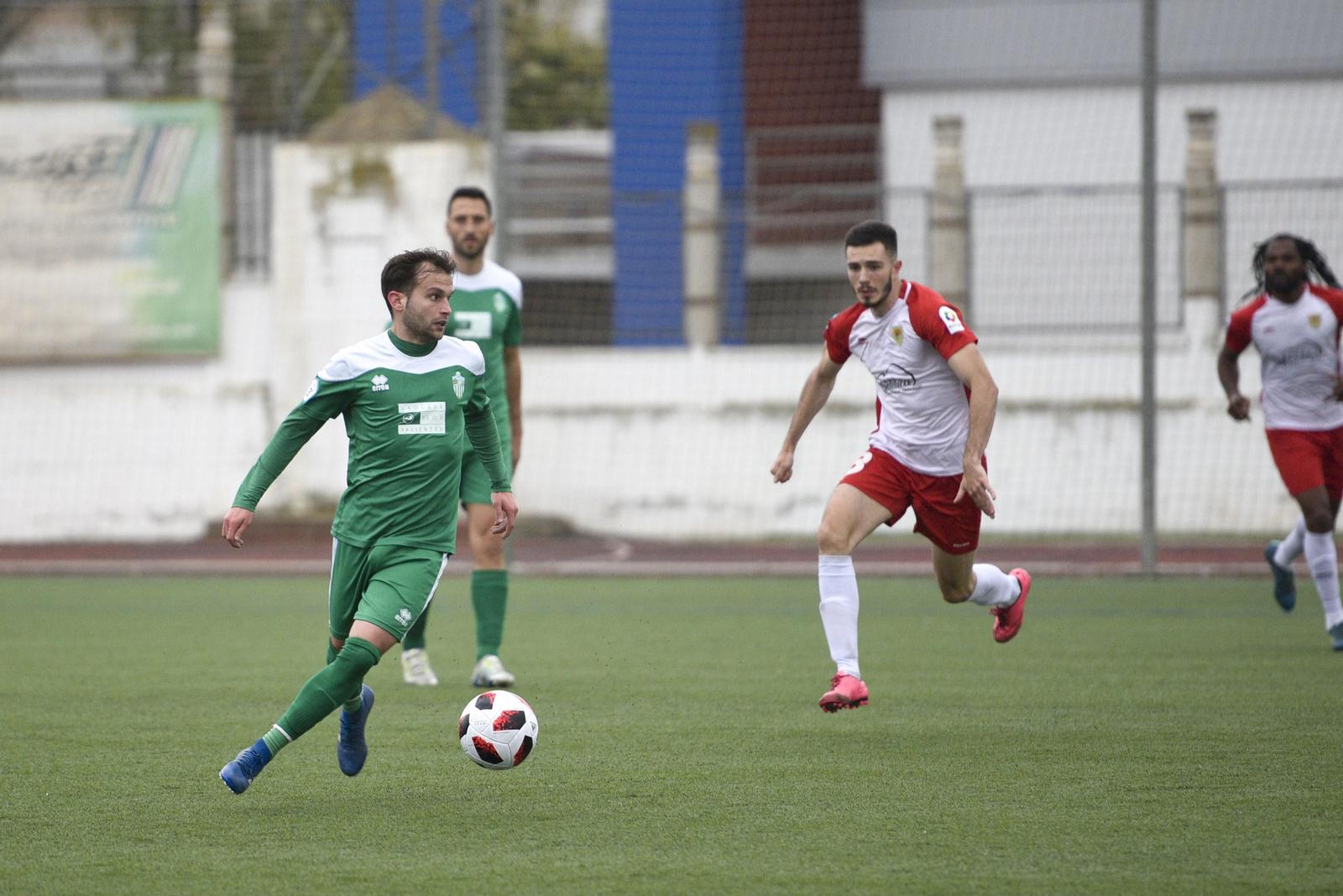 El Atarfe tiró de casta para remontar ante el Martos.