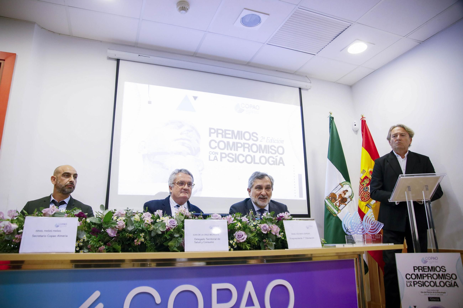 Las imágenes de la entrega de los Premios Compromiso con la Psicología en la sede del COPAO en Almería