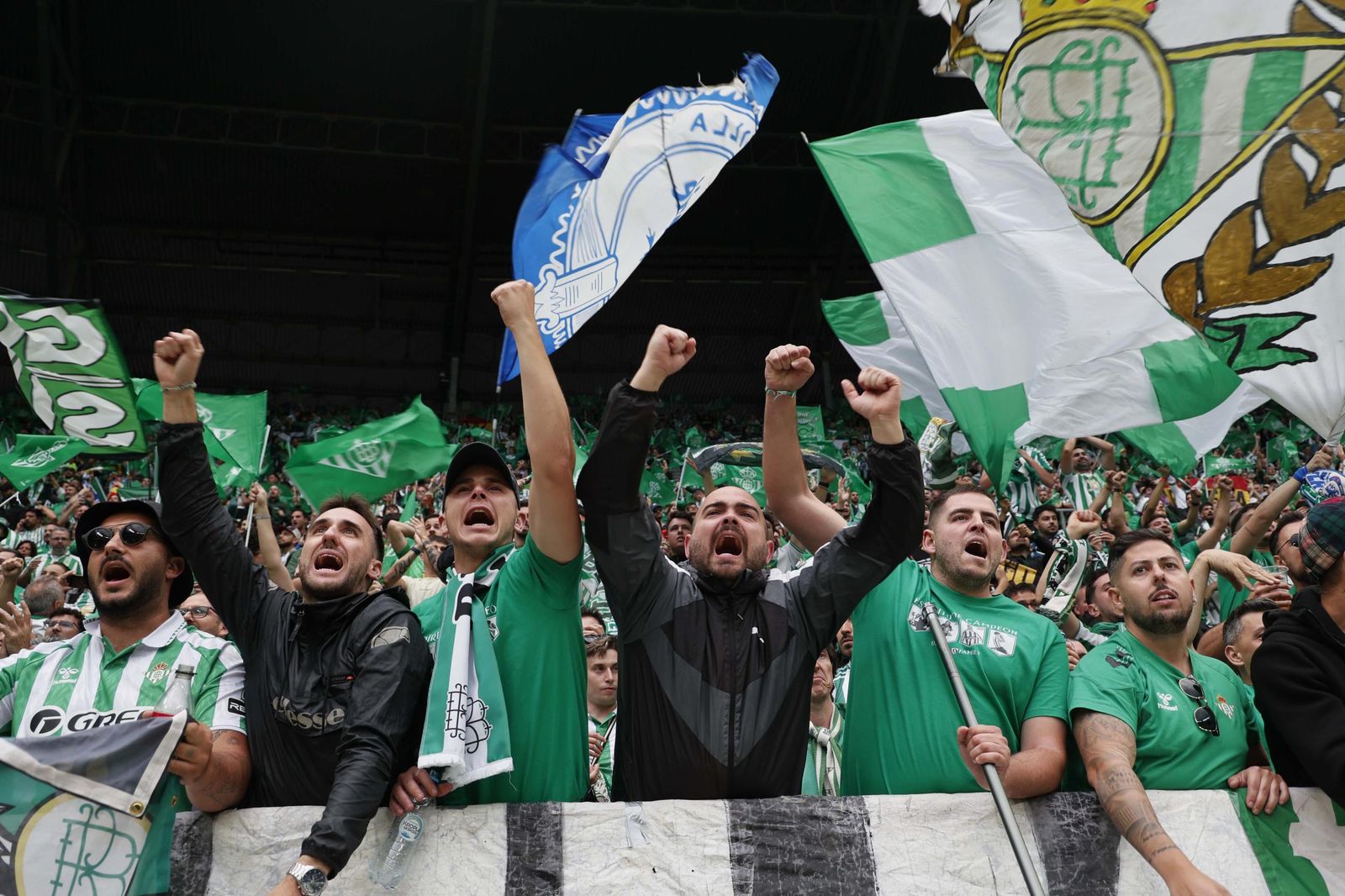 La afición del Betis en la final de la Conference League