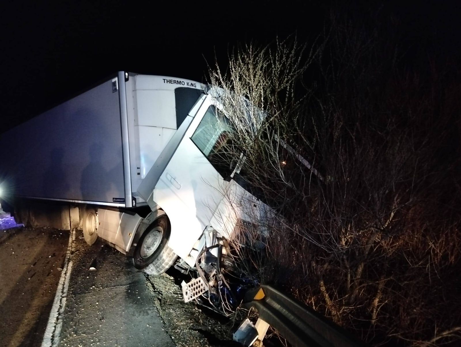 El camión accidentado.